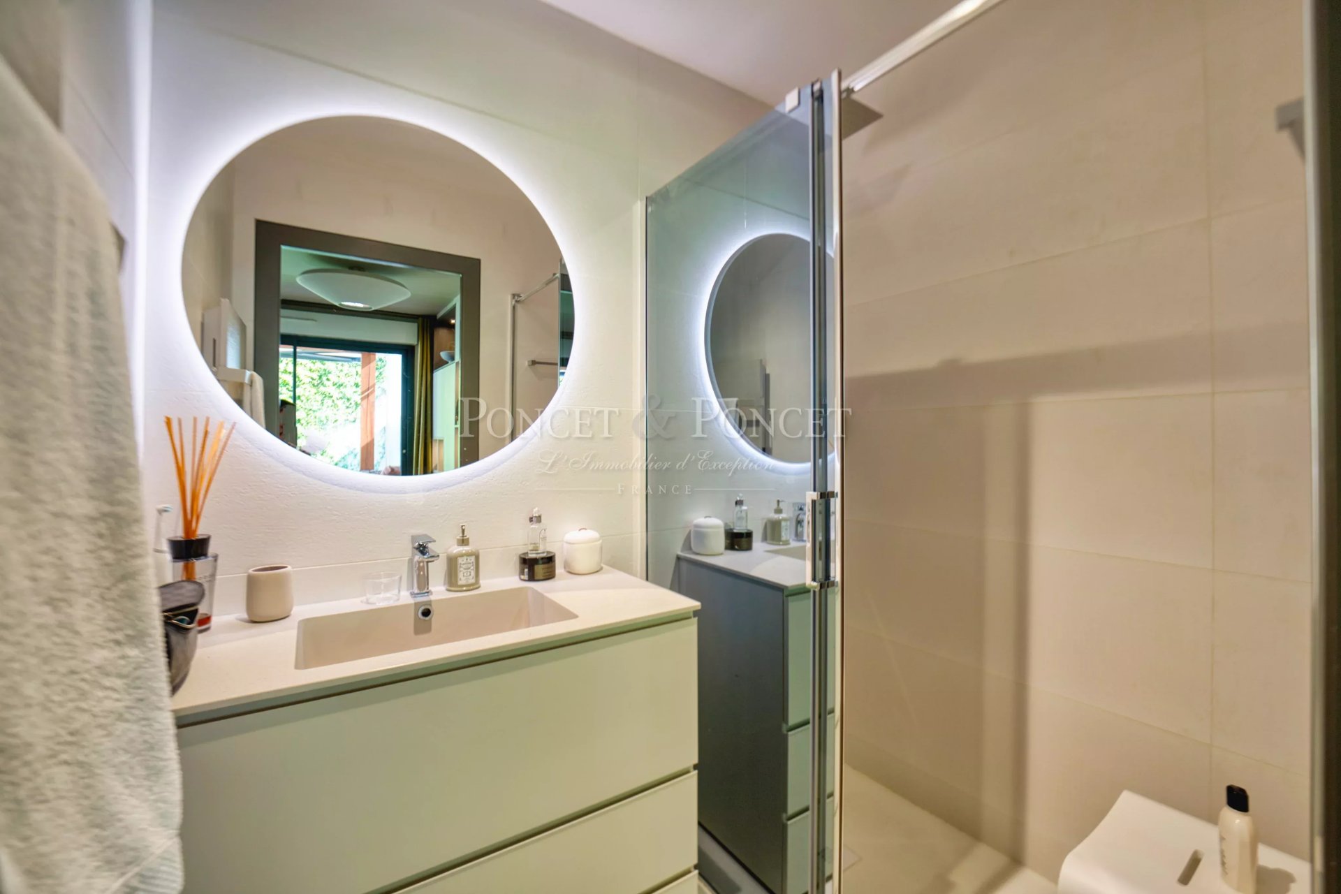 4 Bedroom Villa/Townhouse's Image 13