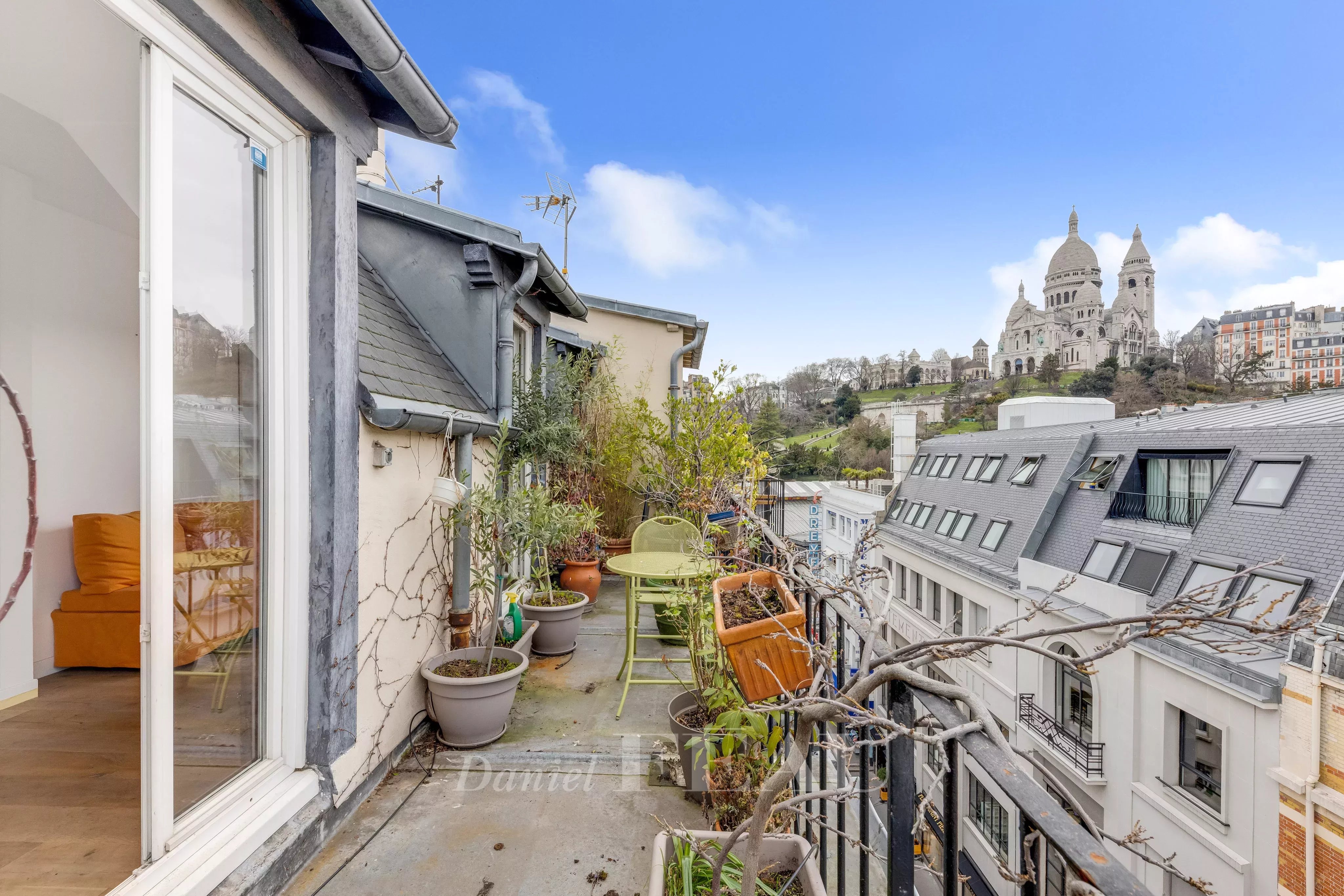 Rental Apartment Paris 18th