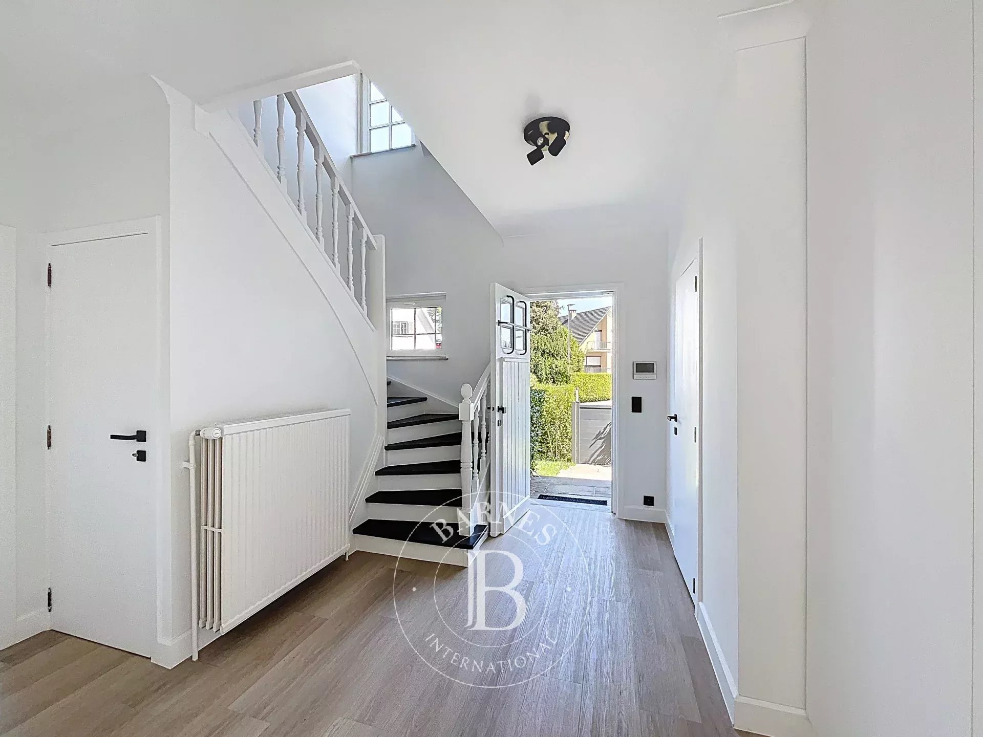 Villa fully renovated in 2025 in the heart of Waterloo.