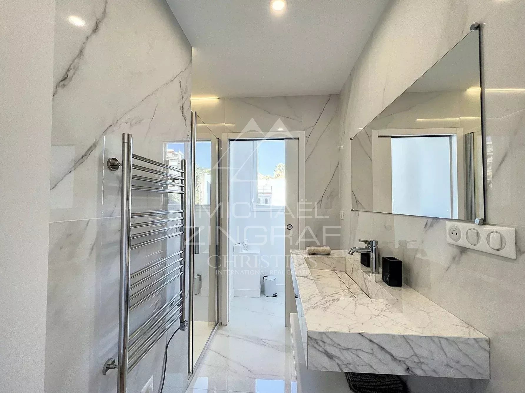 2 Bedroom Apartment/Flat's Image 4