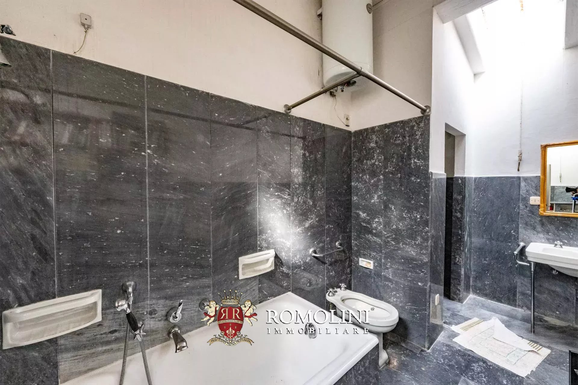27 Bedroom Vineyard's Image 68