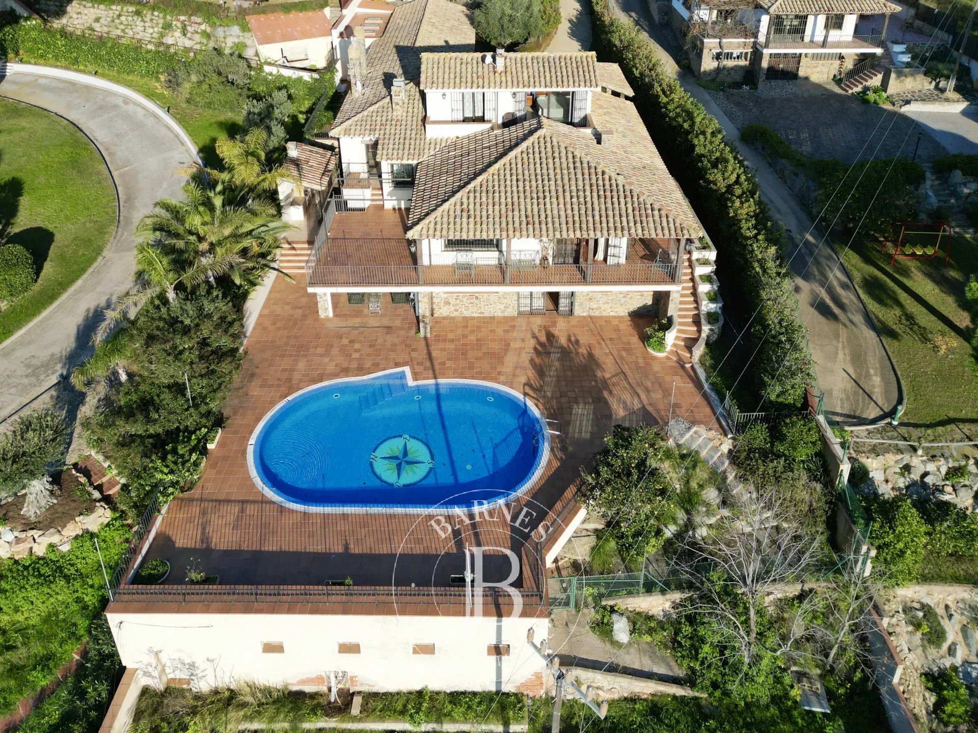 SPACIOUS FAMILY HOUSE WITH SEA VIEW IN SANT FELIU DE GUIXOLS, COSTA BRAVA
