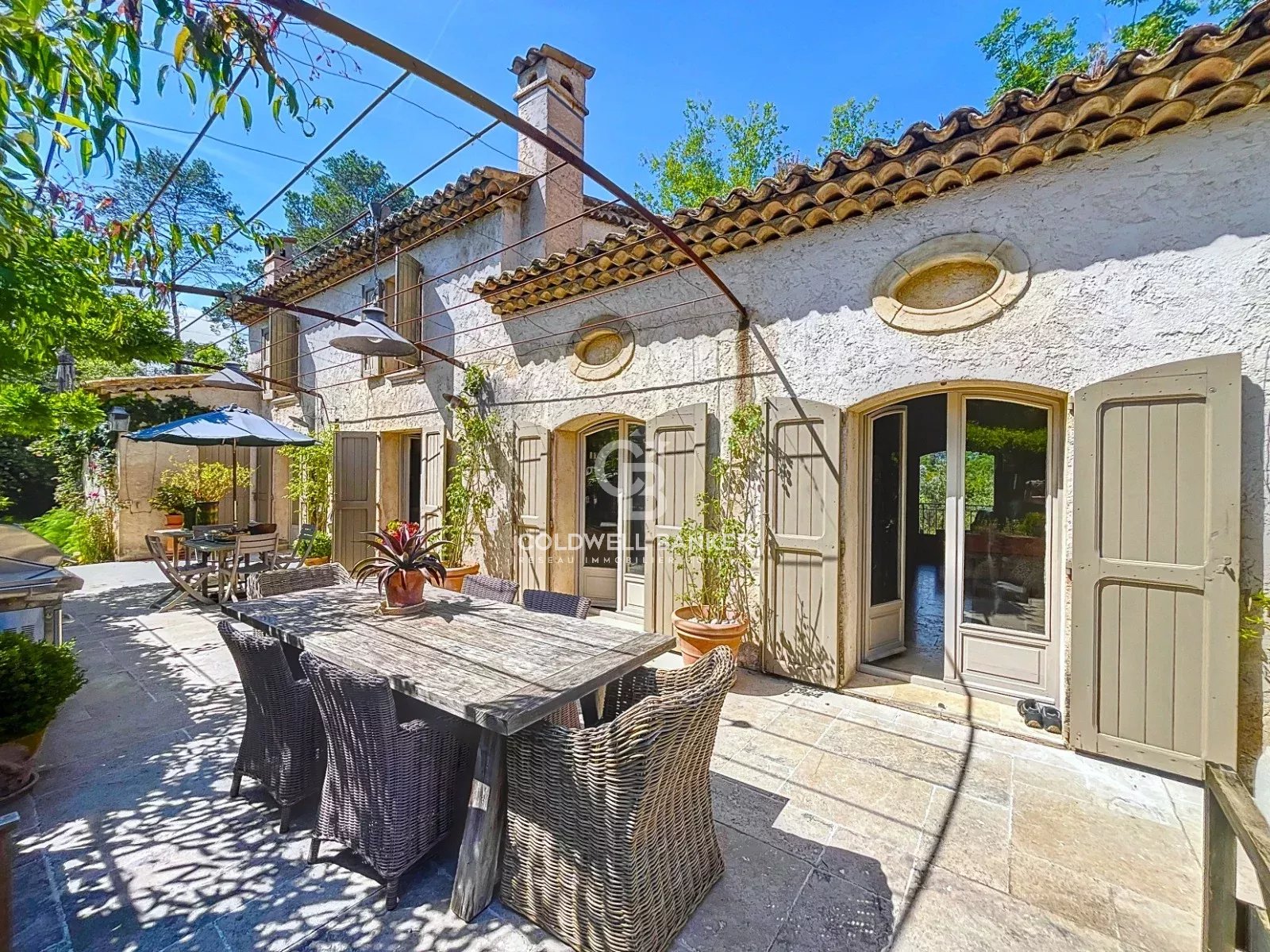 06560 VALBONNE VILLA