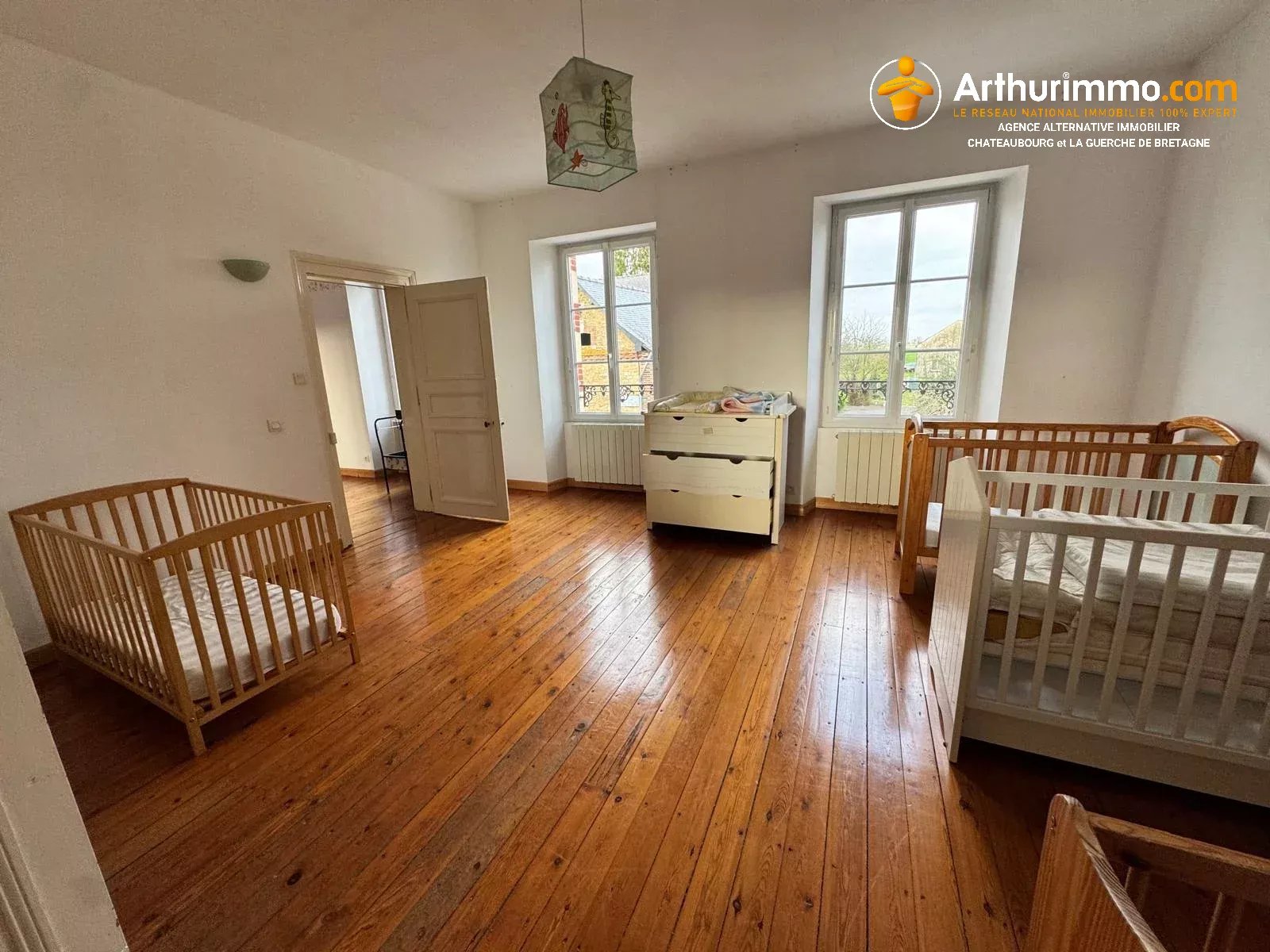 Maison familiale. 5 chambres à 10 minutes de LA GUERCHE DE BRETAGNE - Photo 4