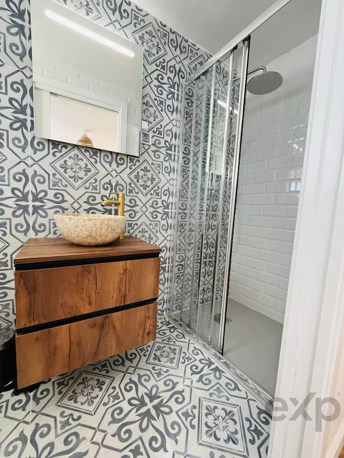 Charming 10-Room House in Costa da Caparica 2825-440 image 14