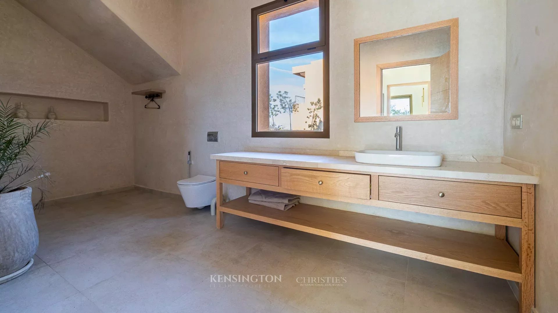 4 Bedroom Villa/Townhouse's Image 18