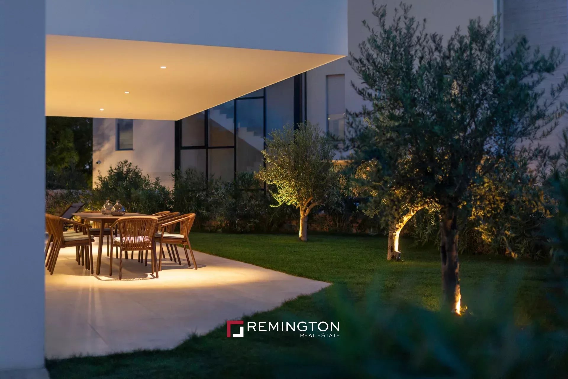 4 Bedroom Villa/Townhouse's Image 11