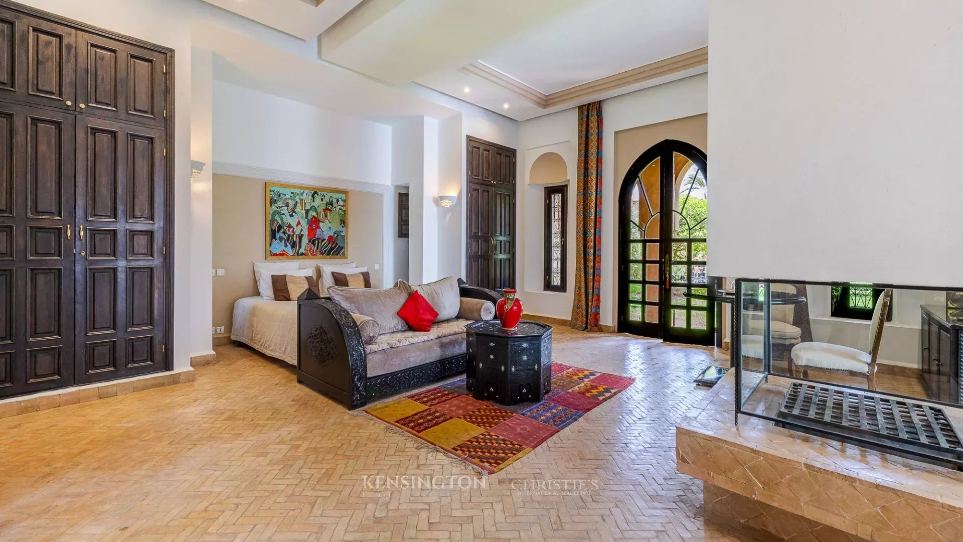 11 Bedroom Villa/Townhouse's Image 7
