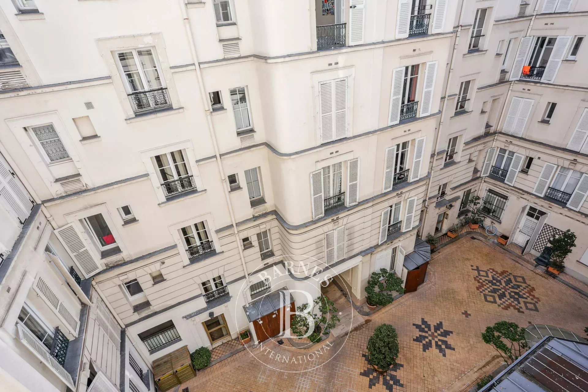 Daire Paris 7ème - picture 13