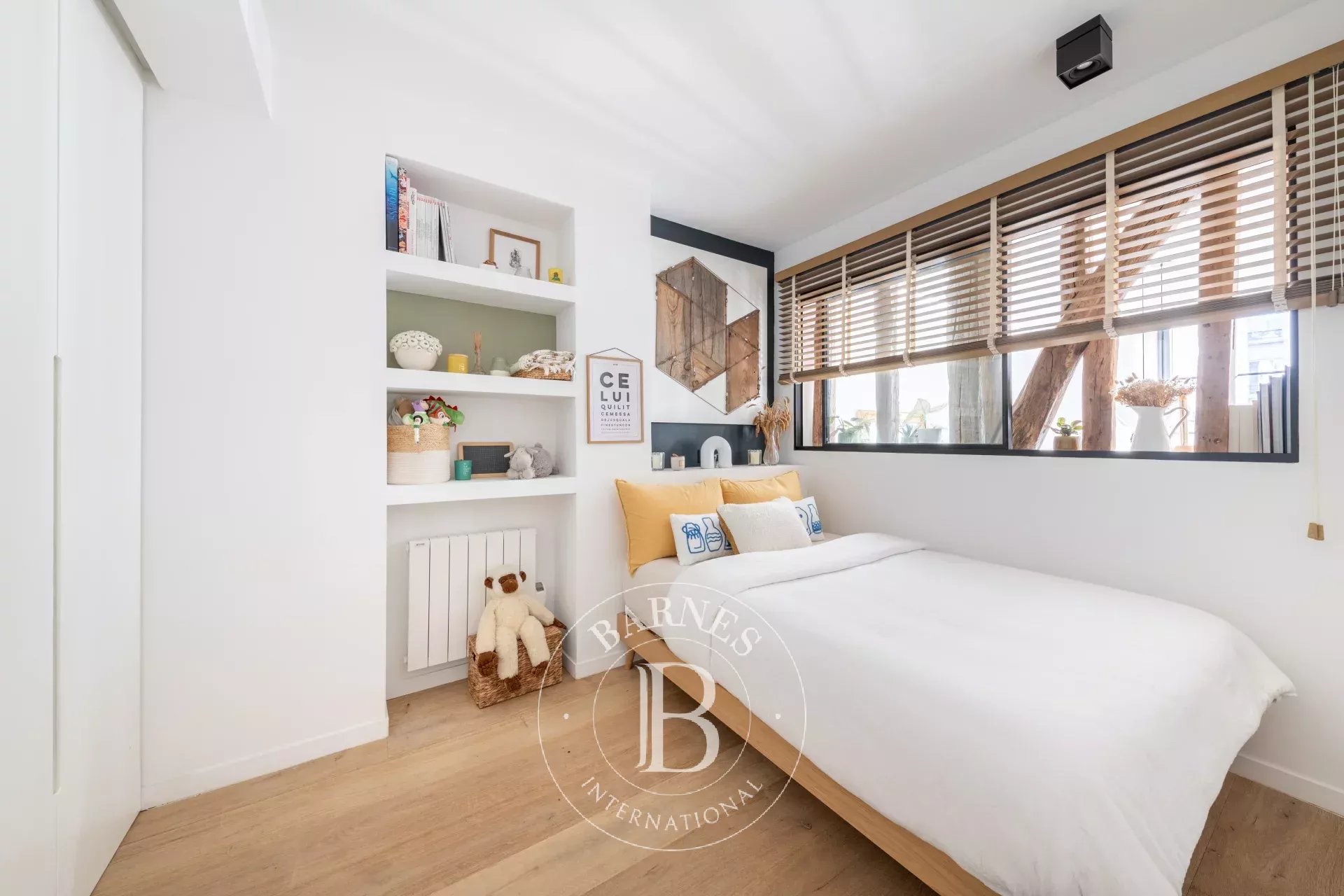 Daire Paris 3ème - picture 9