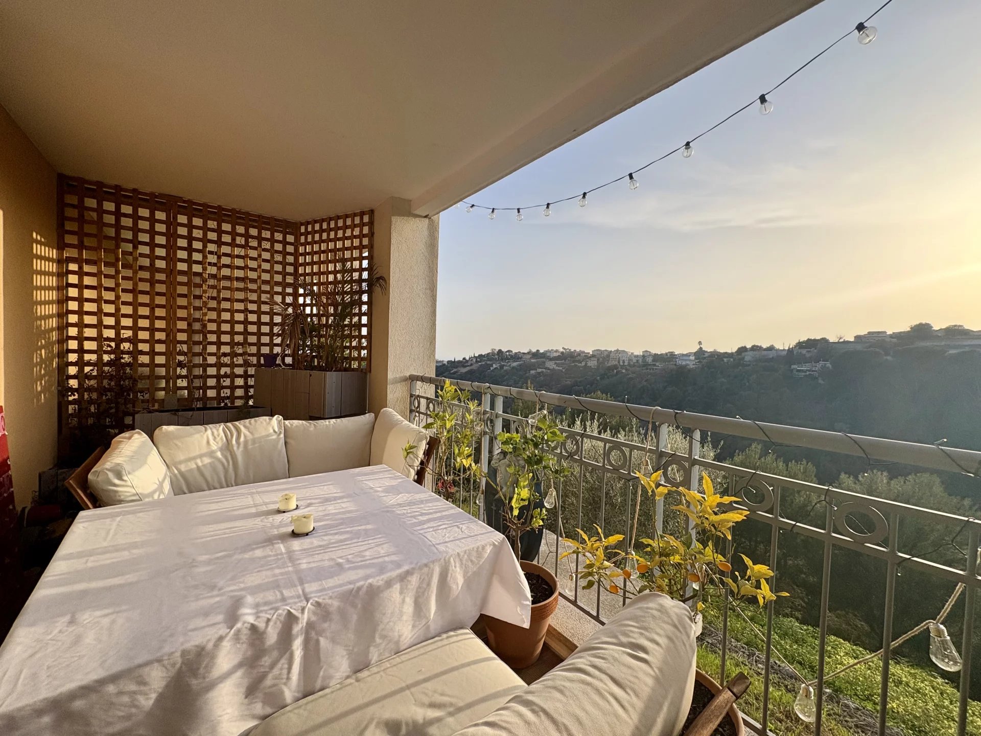 ST ROMAN DE BELLET - DOUBLE TERRASSE - GARAGE - PISCINE