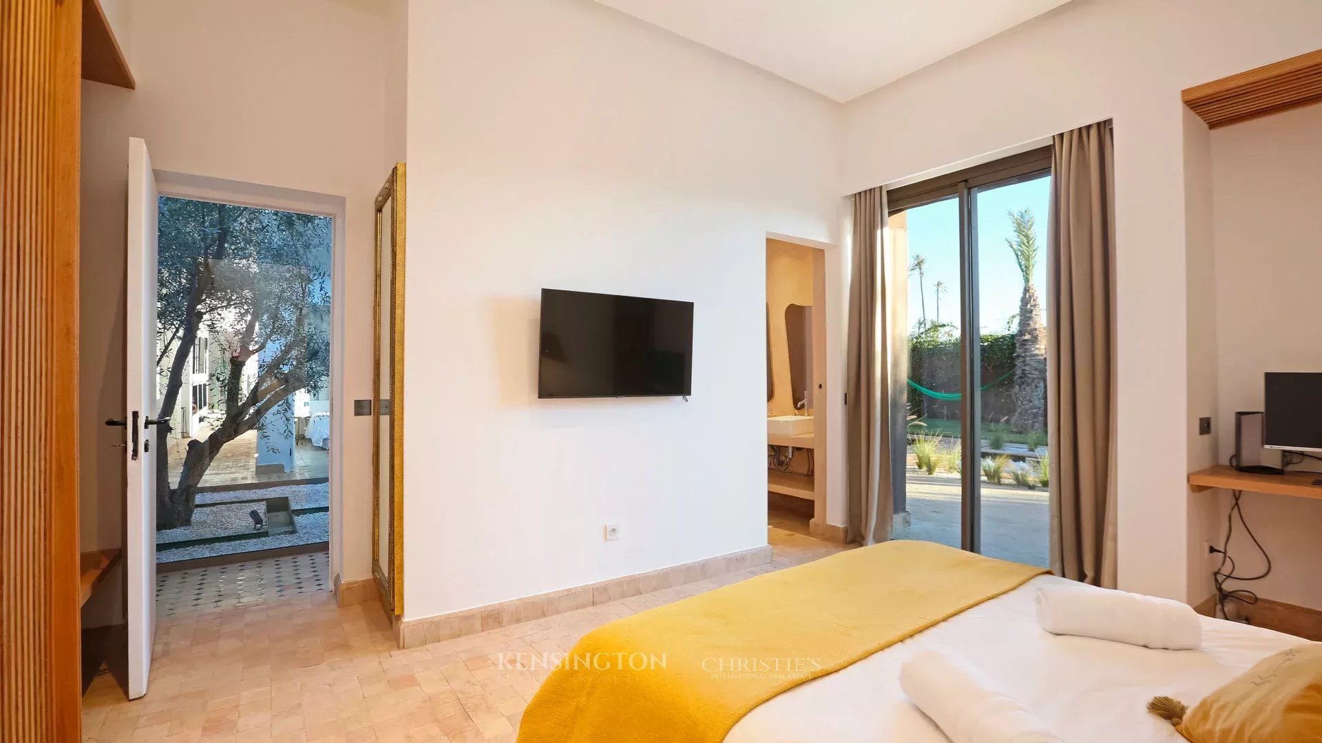 4 Bedroom Villa/Townhouse's Image 24