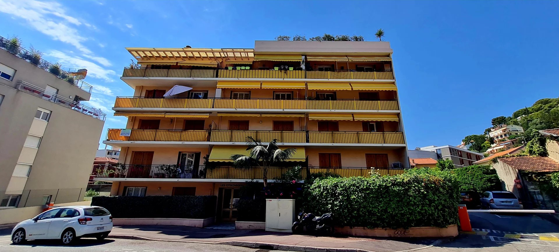 Agence immobilière de 