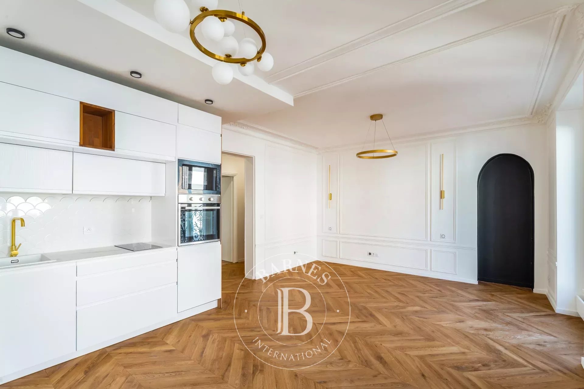 PARIS 17 - 1-BED - BALCONY - FULLY REFURBISHED