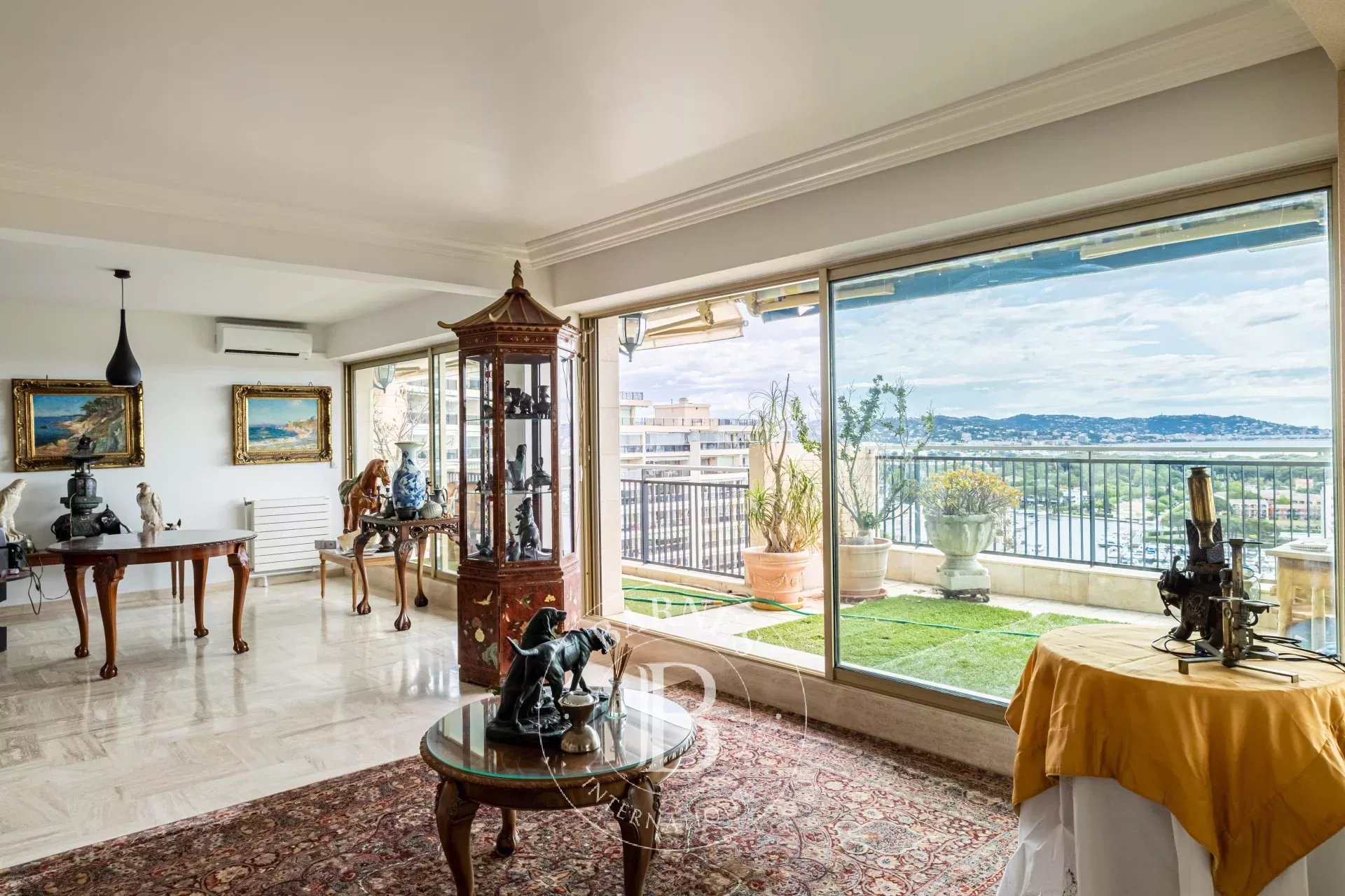 Daire Mandelieu-la-Napoule