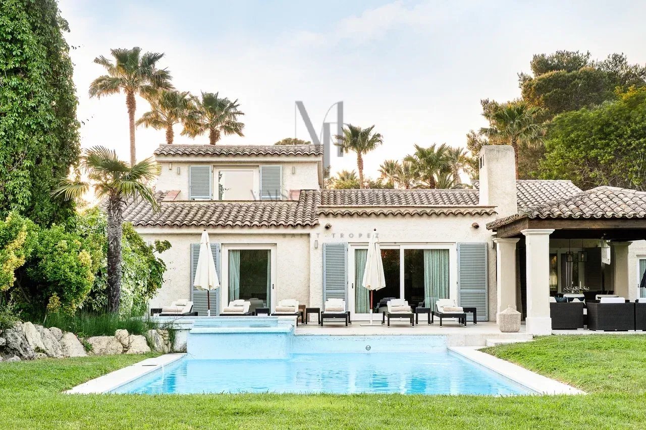 SAINT TROPEZ -  SECURED DOMAIN, ON THE BEACH.