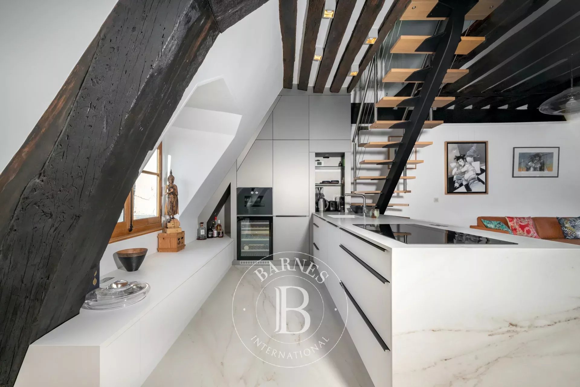 Daire Paris 4ème - picture 10