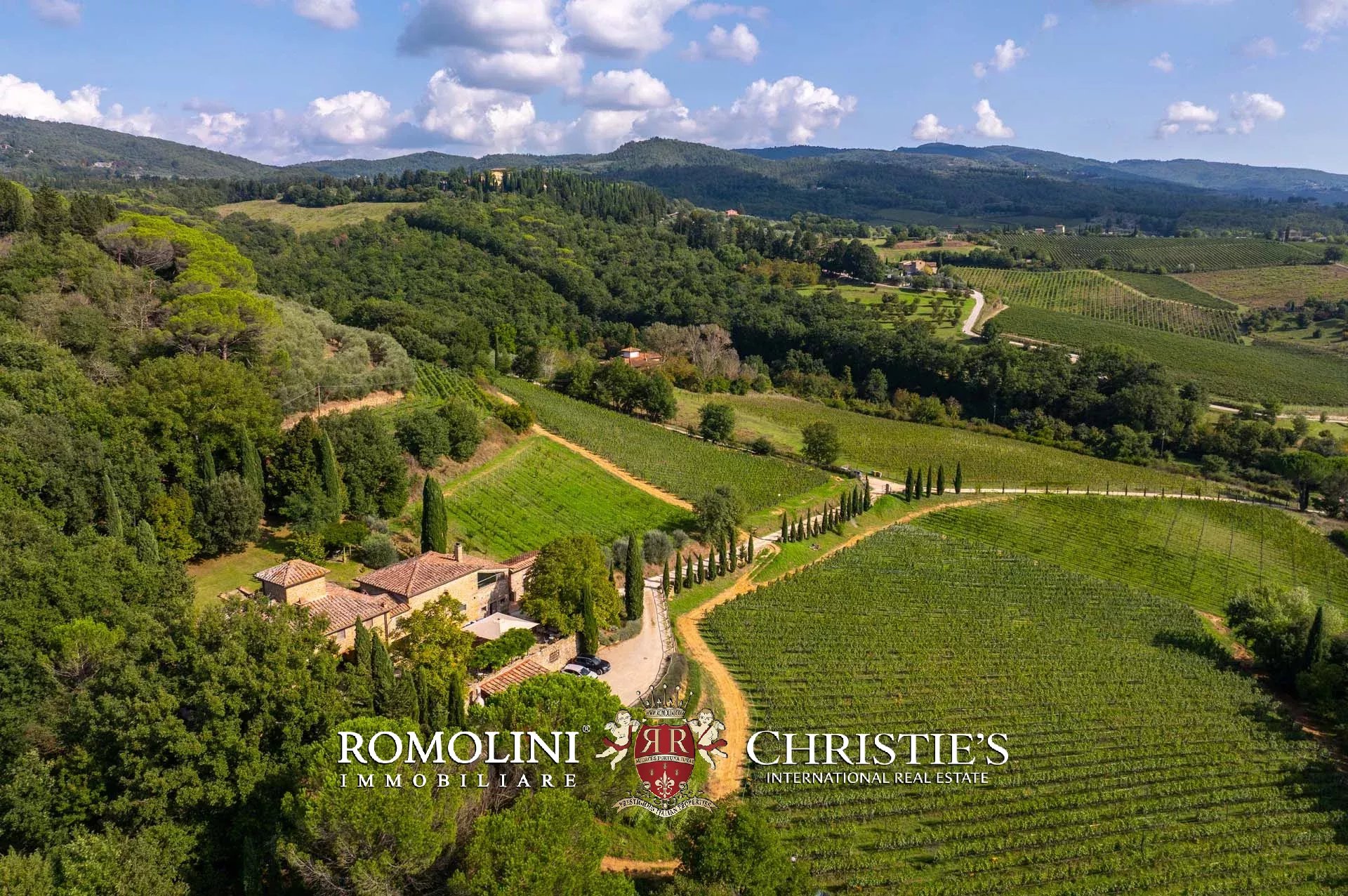 5 Bedroom Vineyard's Image 6