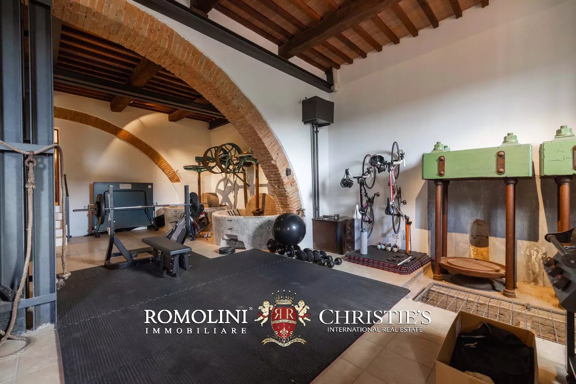 37 Bedroom Villa/Townhouse's Image 78