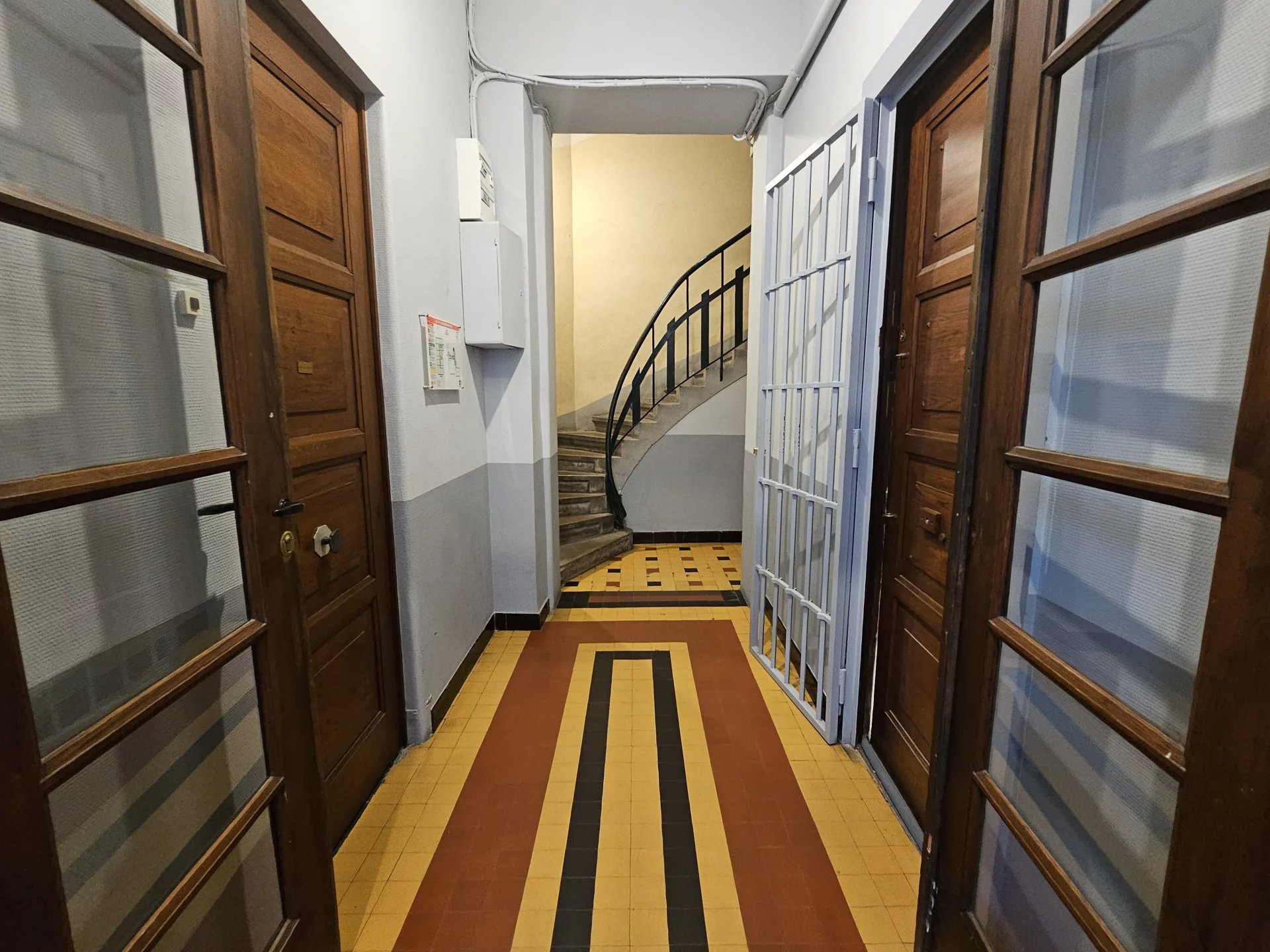 Agence immobilière de CAPSULE CORP
