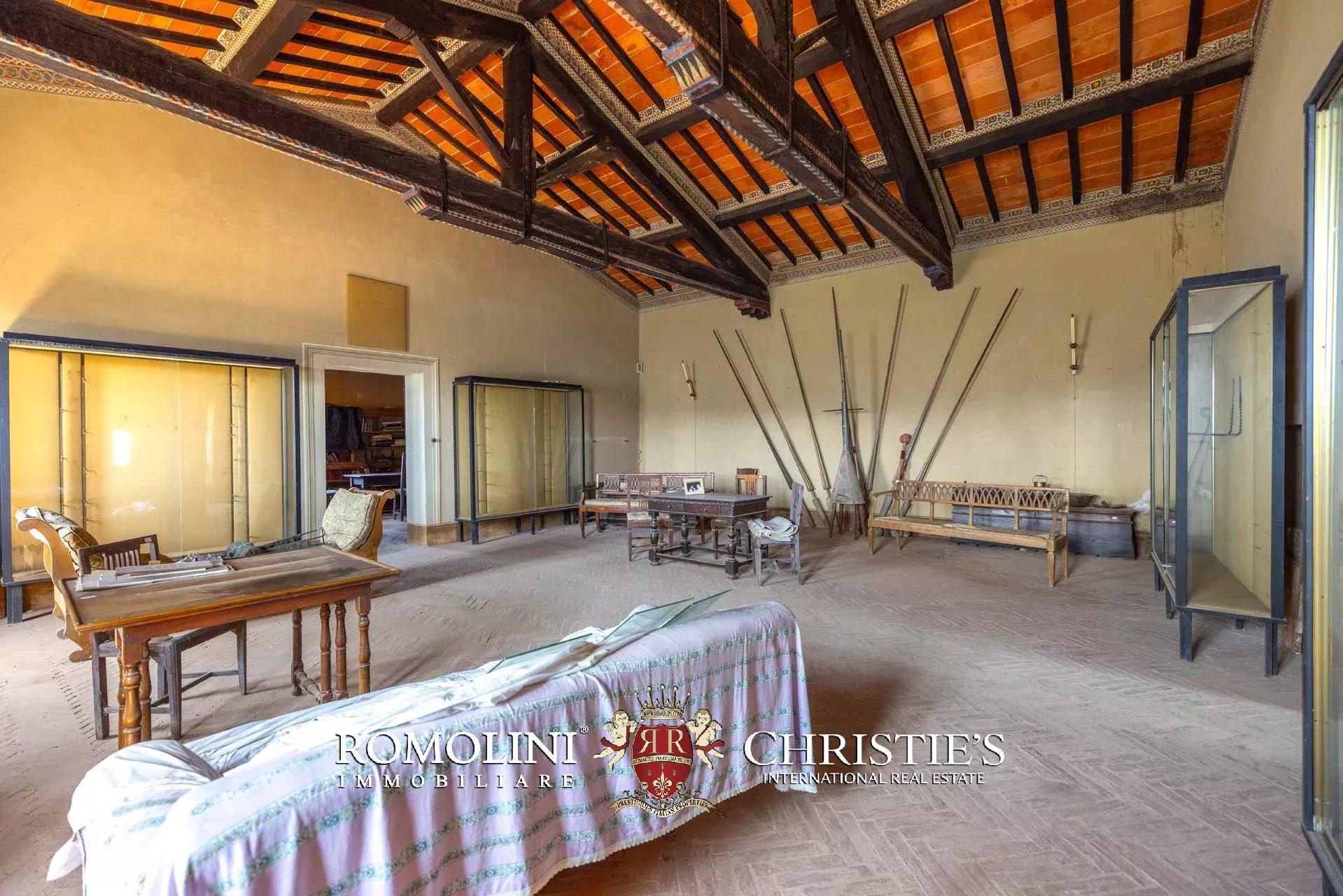 37 Bedroom Chateau's Image 28