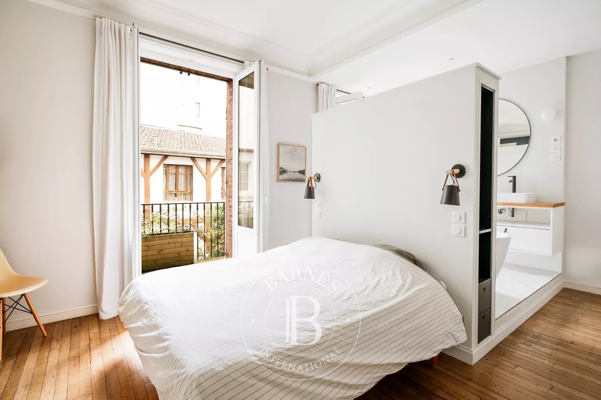 Paris  - Apartment 3 Bedrooms - picture 13