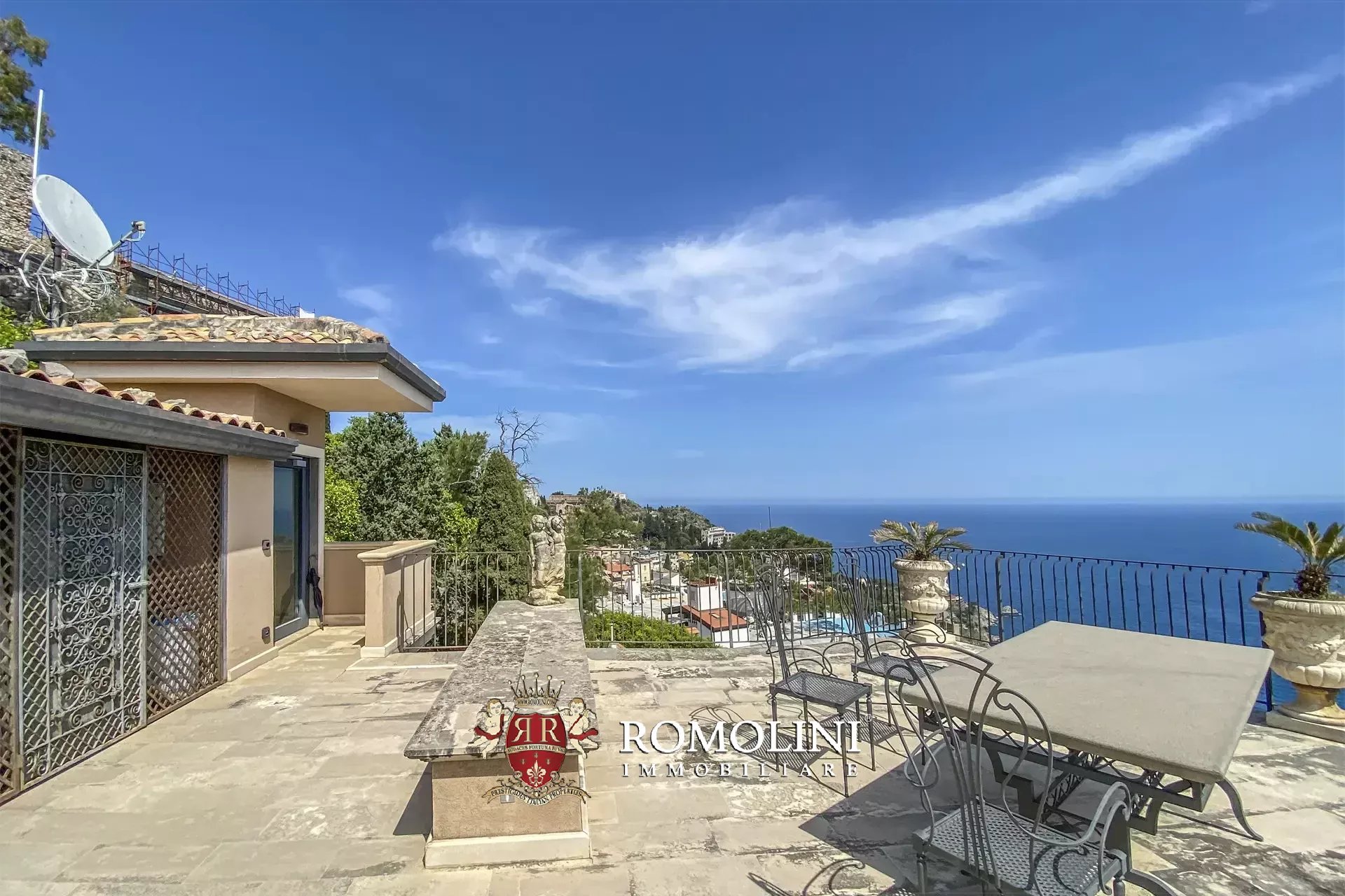 LUXURY SEA VIEW VILLA WITH POOL FOR SALE IN TAORMINA, SICILY