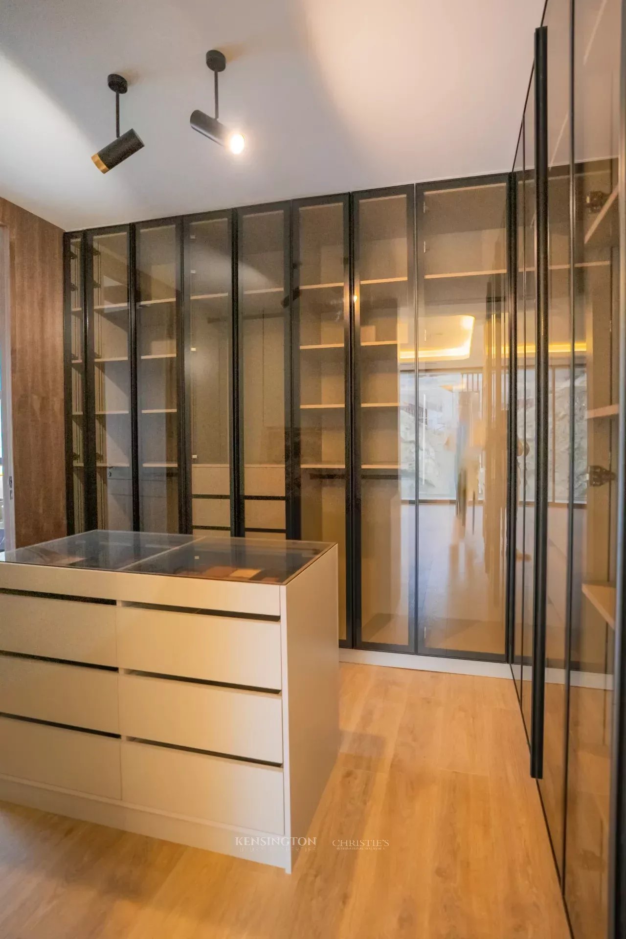 4 Bedroom Villa/Townhouse's Image 26