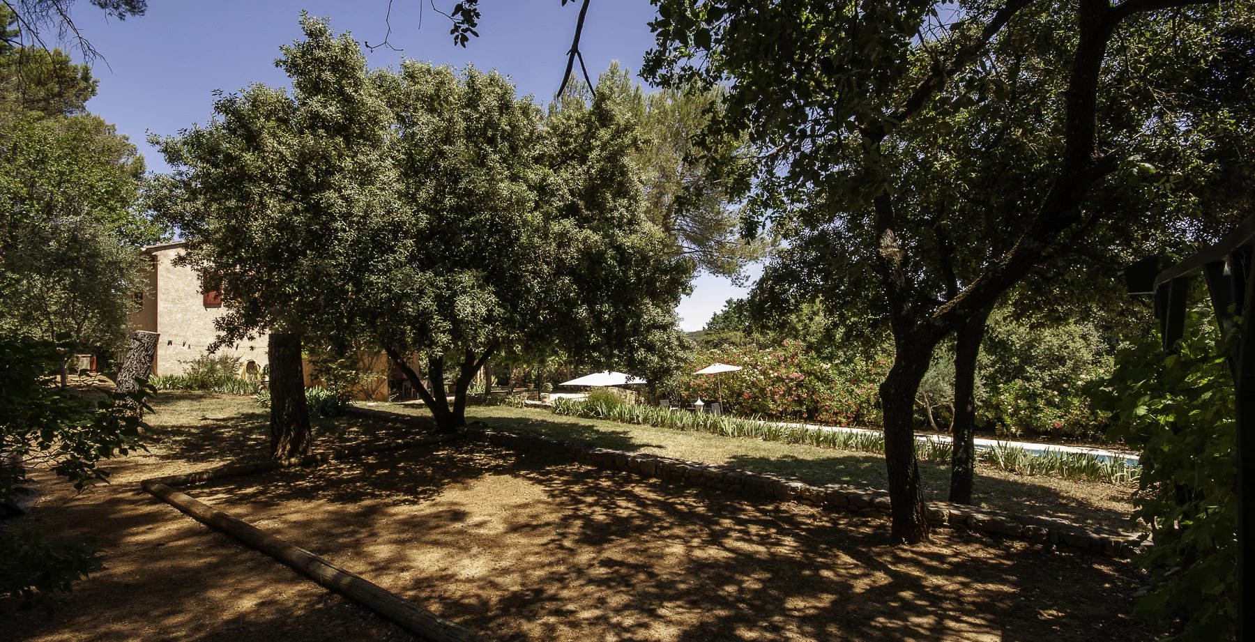 Charming villa with a pool in Montfort-sur-Argens