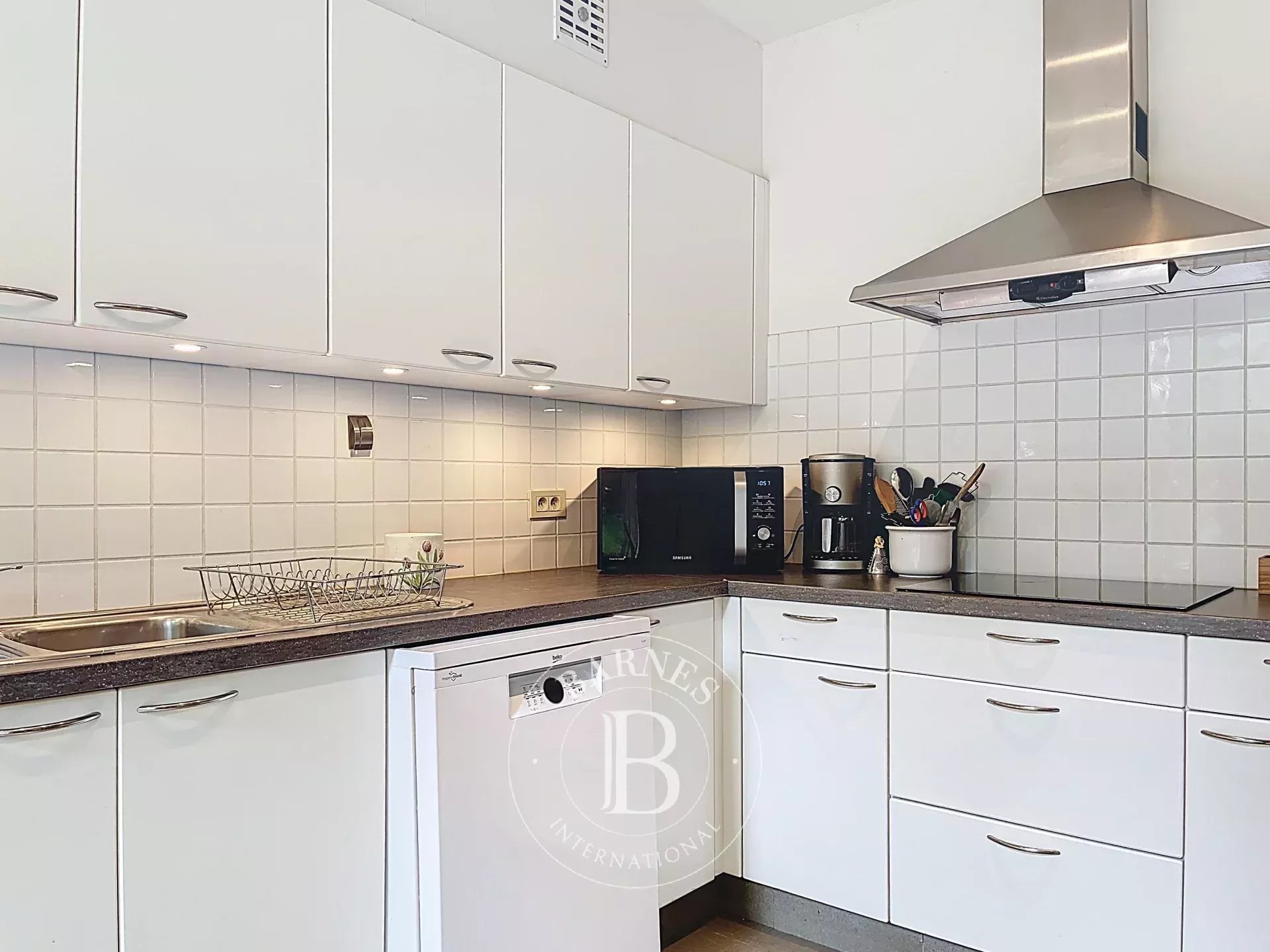 Louise - Furnished 1 bedroom apartment
