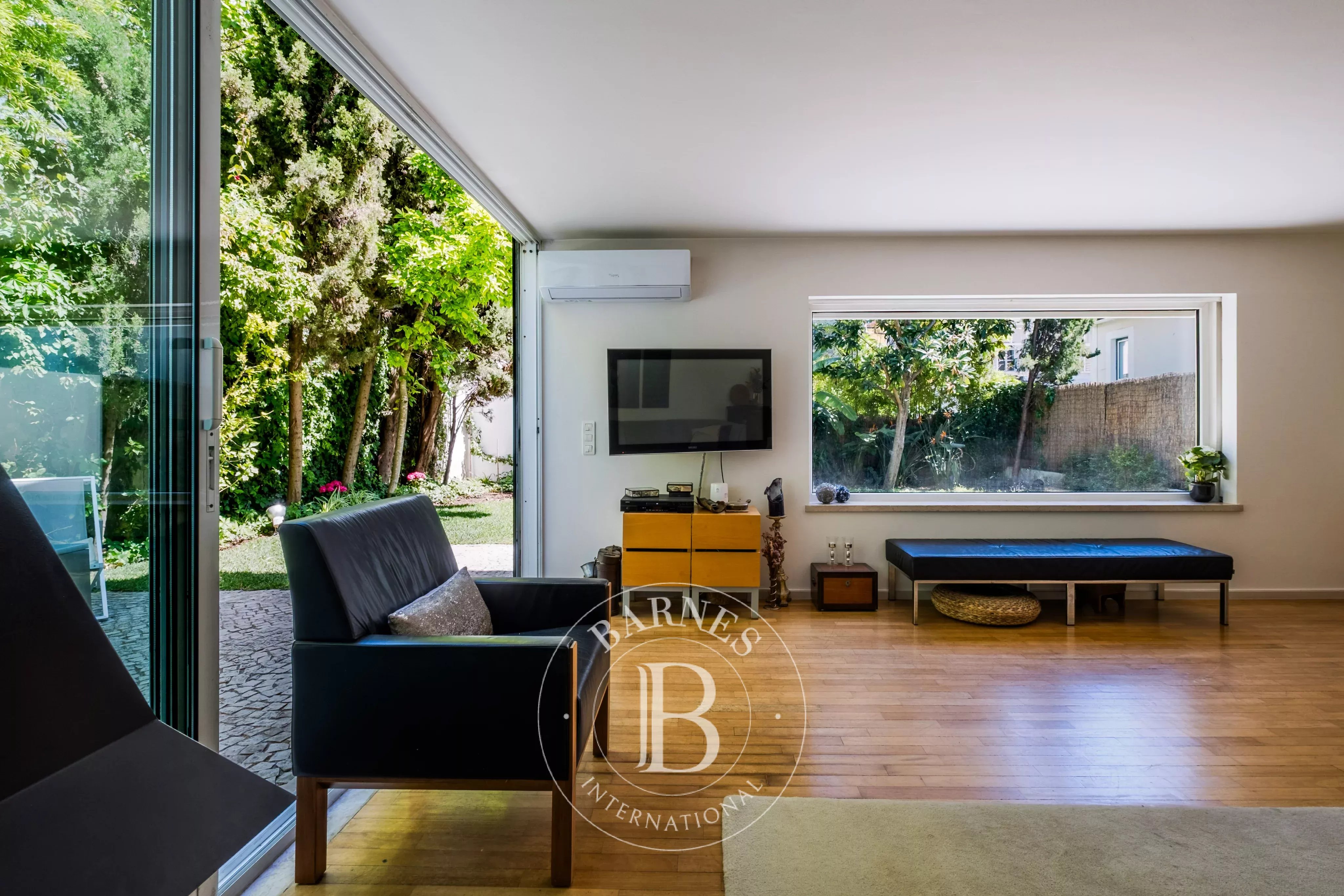 Moradia de Autor com Jardim