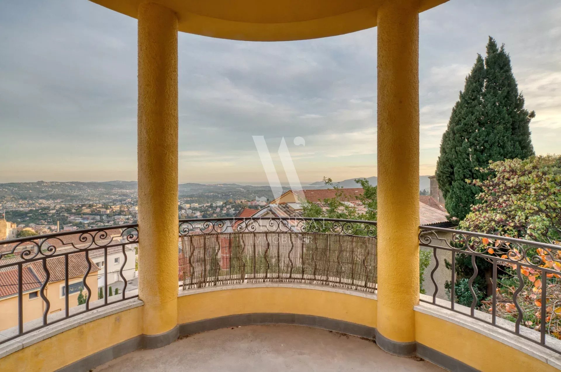 Grasse - House of the 30s - 180 m² - Panoramic view to the sea - Swimming pool