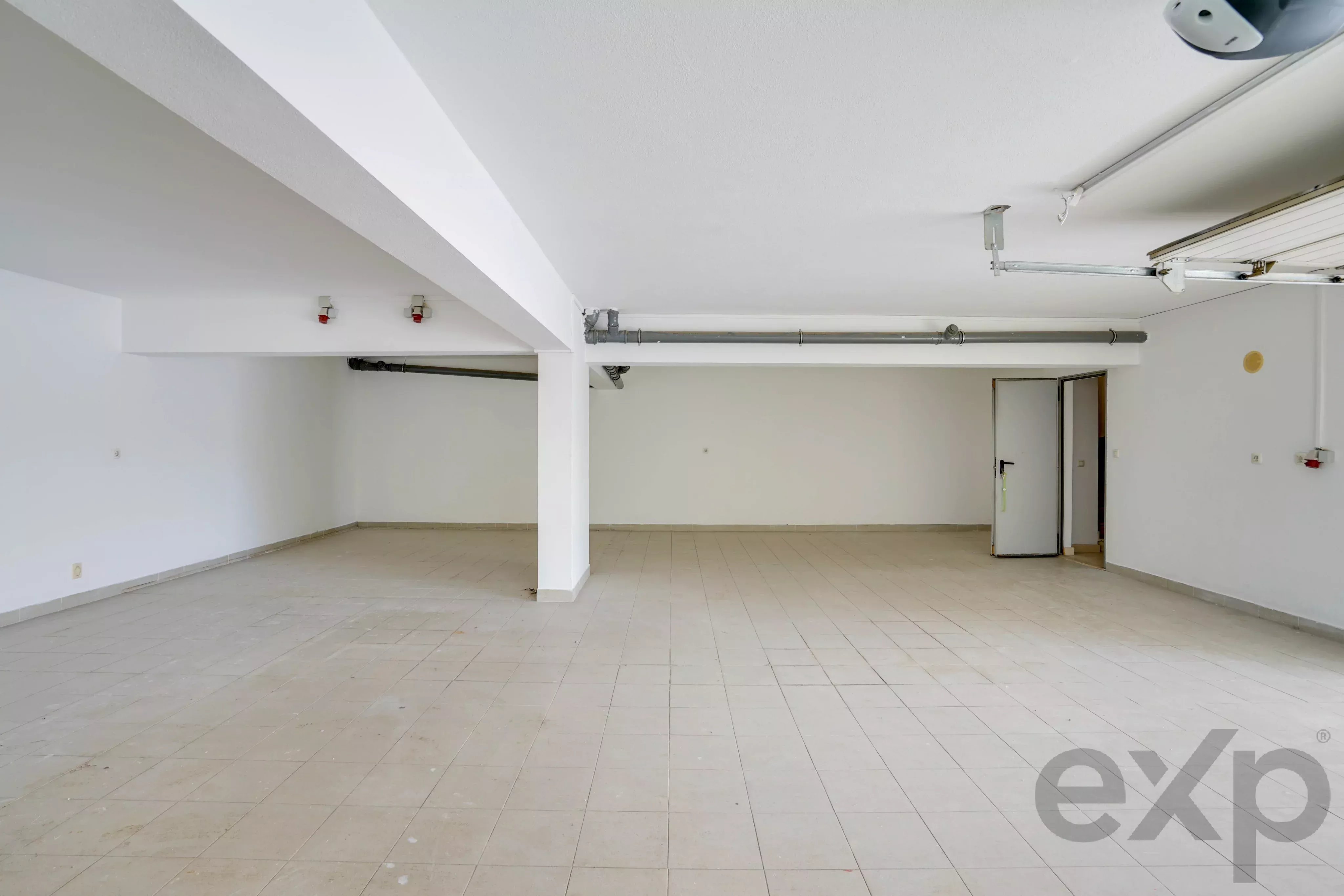 OPPORTUNITY OF THE MONTH: EXUBERANT HOME AT AN EXCELLENT PRICE. 86364147 image 40