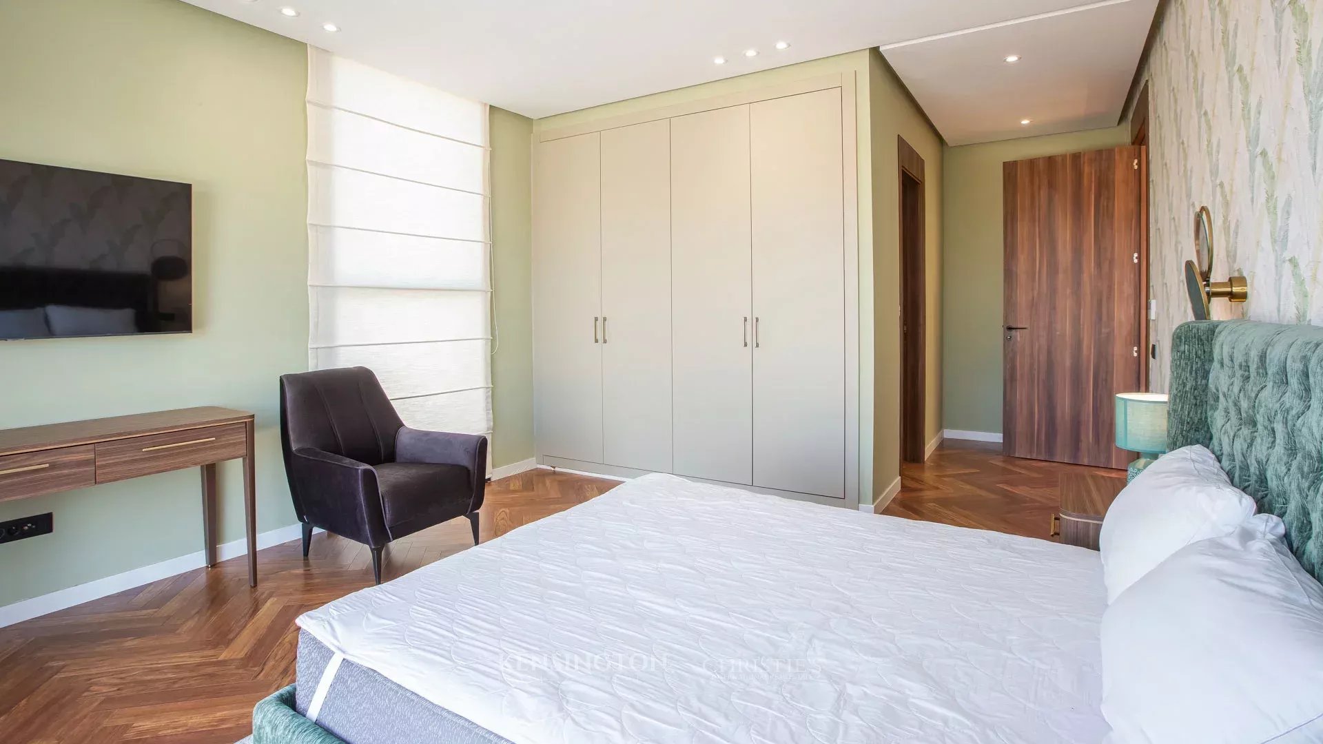 5 Bedroom Villa/Townhouse's Image 20