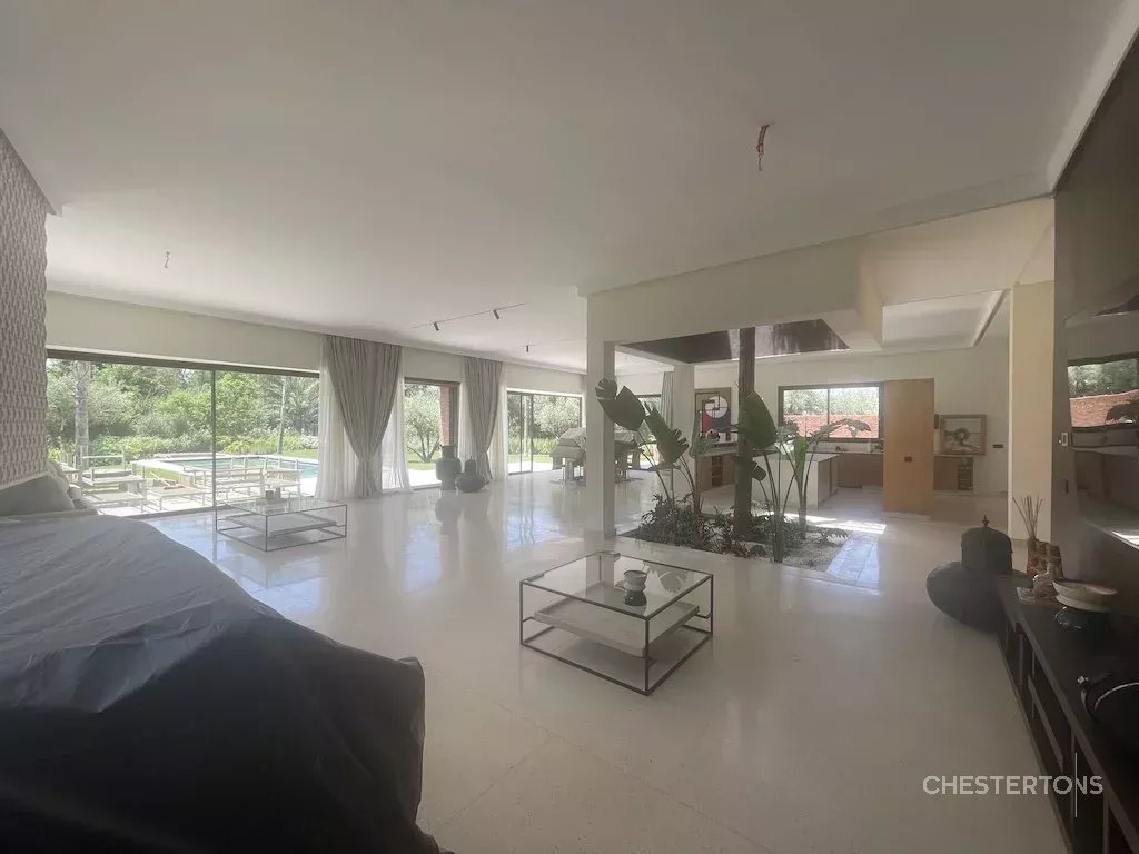  Image of Villa - 6 Bedrooms for Sale in Marrakech-Ménara-Marrakech-Morocco, Image 8