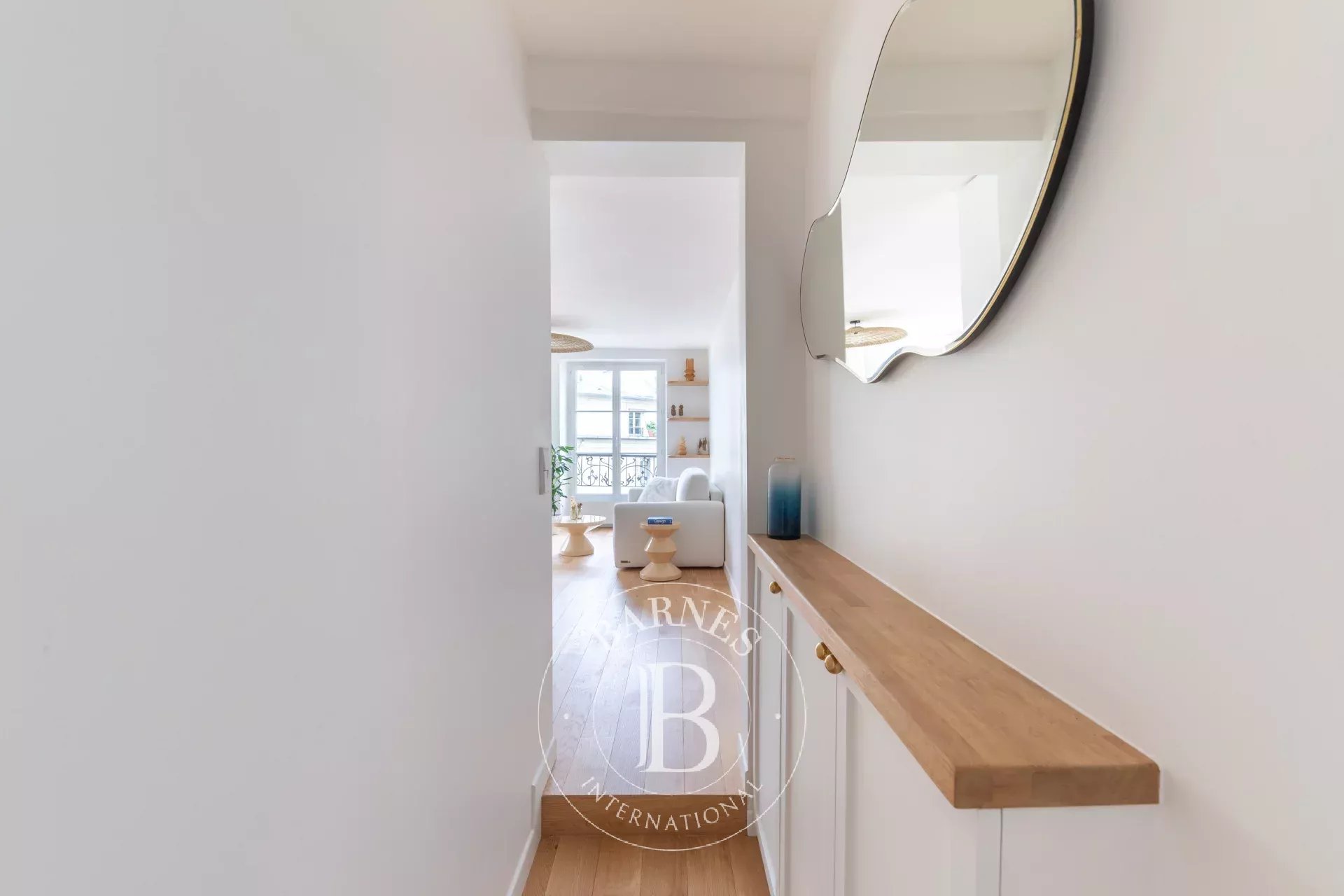 Daire Paris 3ème - picture 9