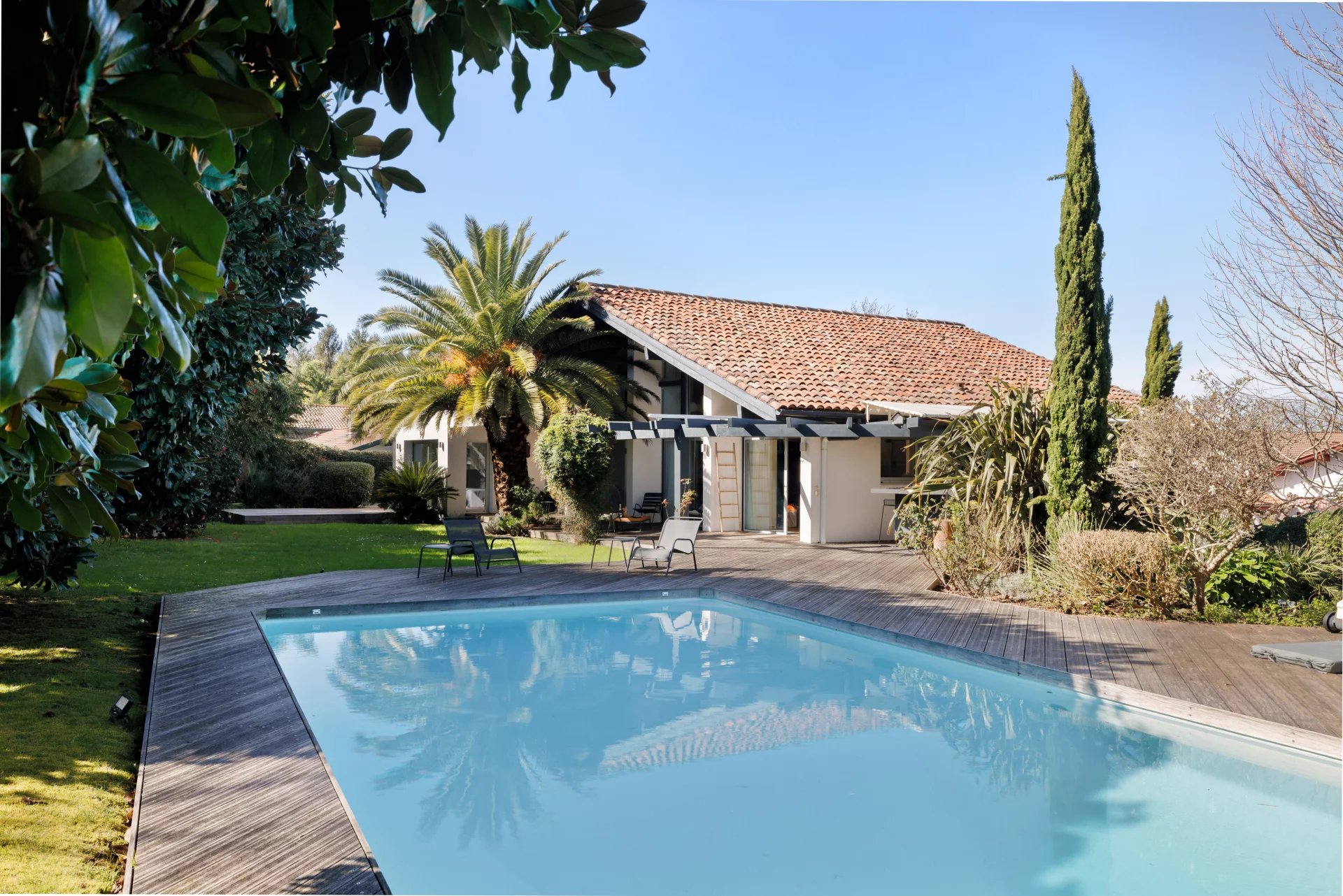 SIMONE - Renovated family villa, tastefully decorated, heated pool - 4 bedrooms & 3 bathrooms - Biarritz - picture 1