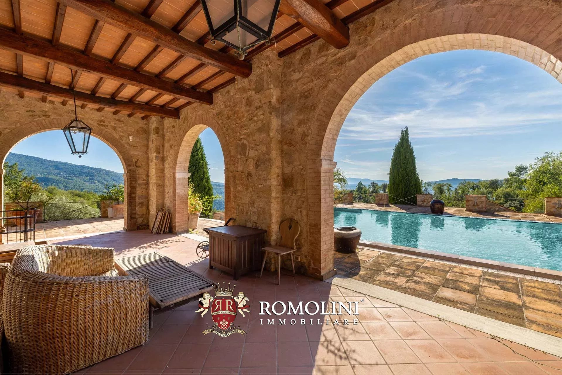10 Bedroom Villa/Townhouse's Image 28