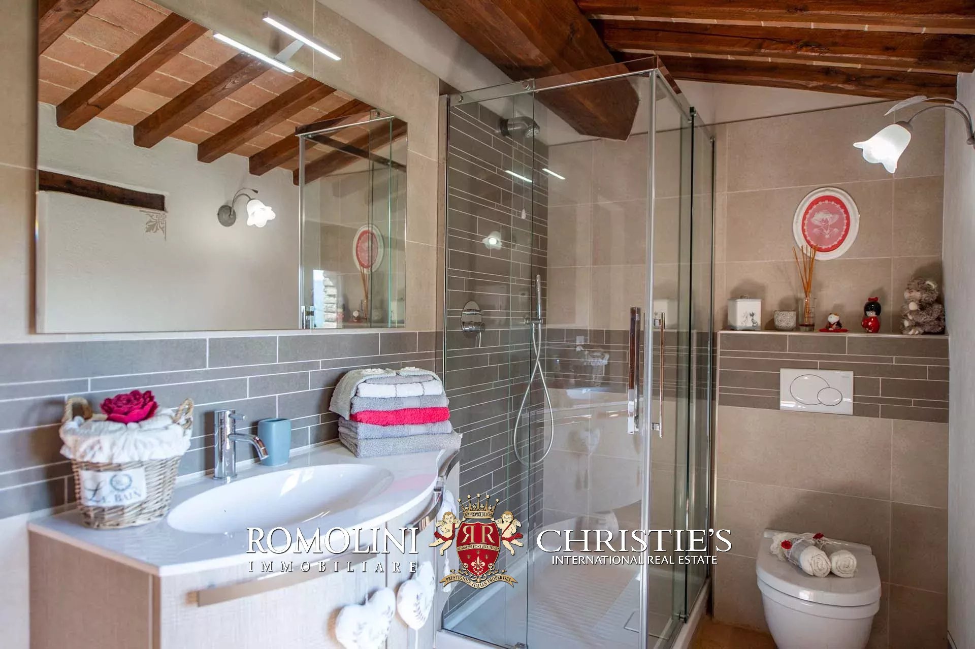 4 Bedroom Villa/Townhouse's Image 85