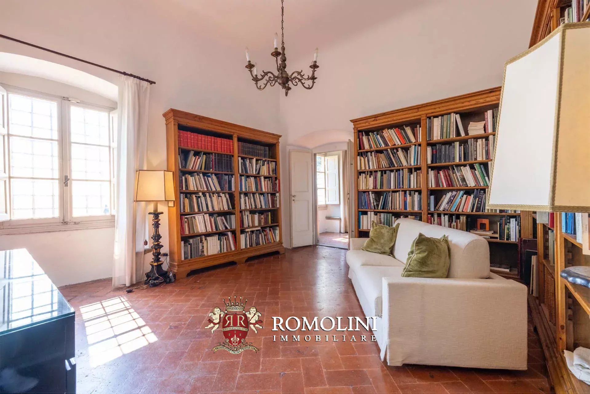 7 Bedroom Villa/Townhouse's Image 52