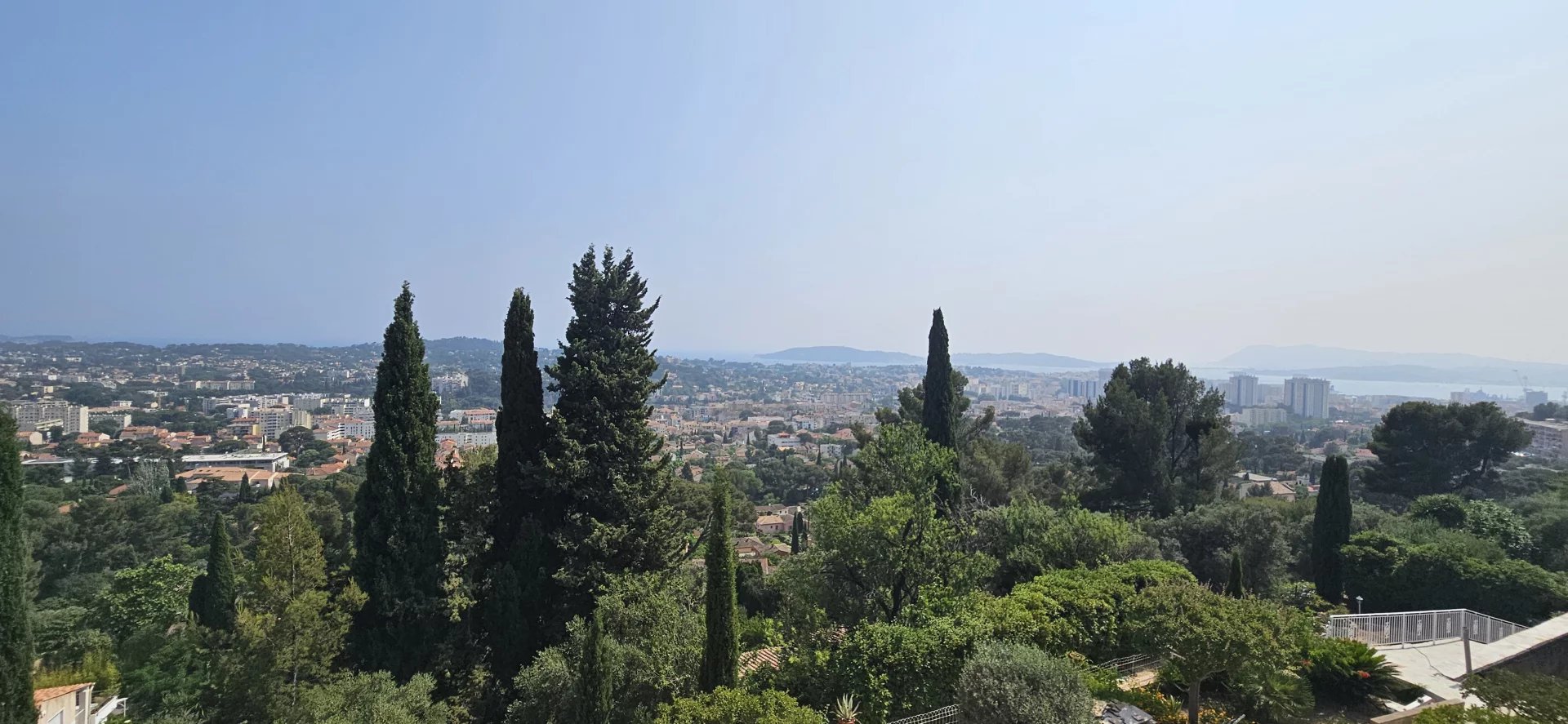 Achat Maison T12 à Toulon (83200) - 407m²