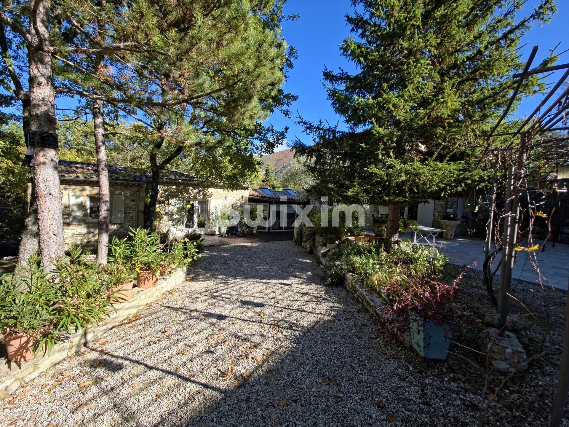 Agence immobilière de THIERRY VEYRADIER AGENCE IMMOBILIER