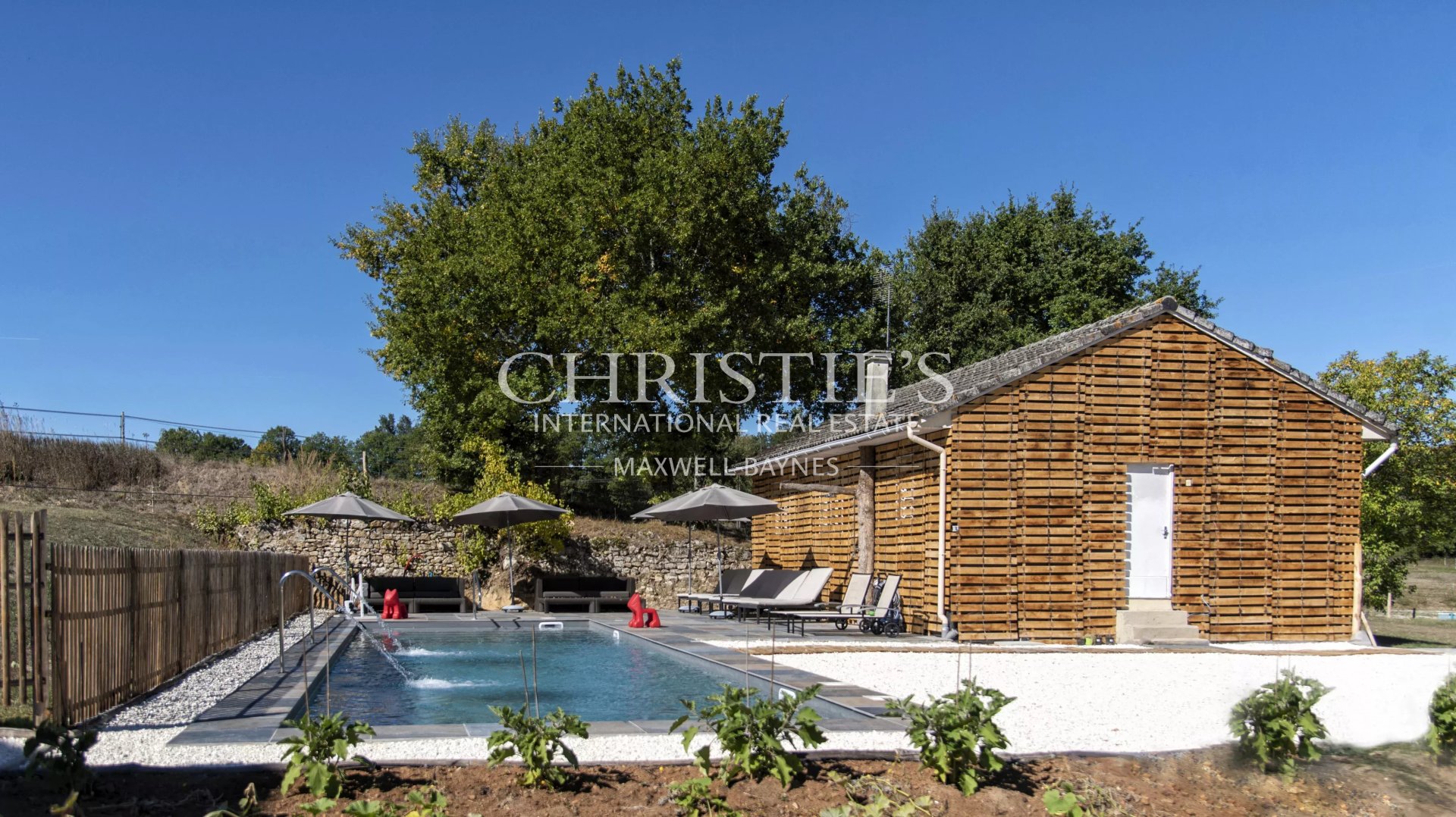 9 Bedroom Villa/Townhouse's Image 5