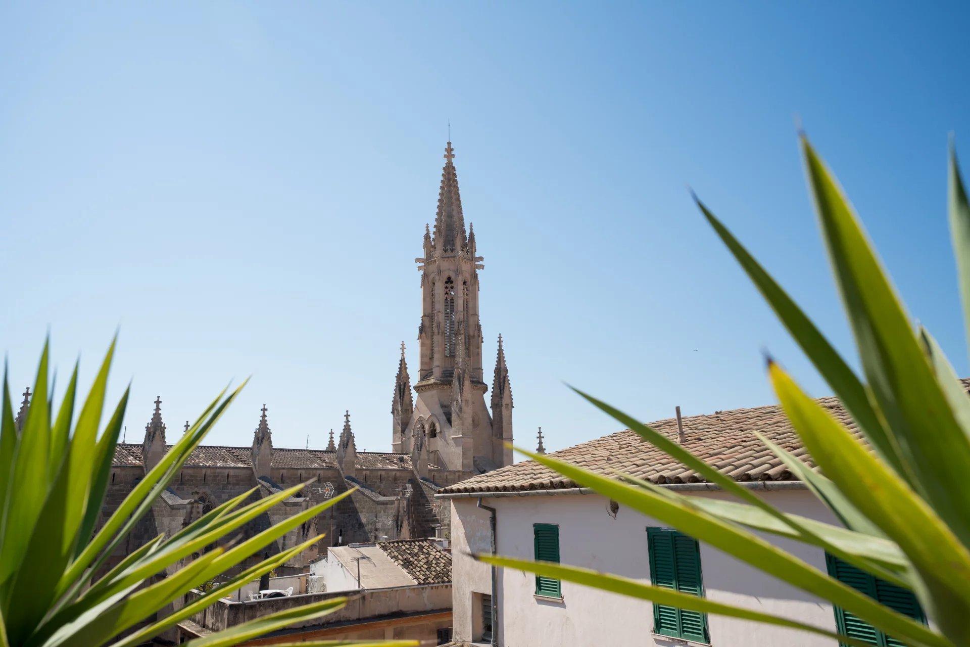 Luxury Apartment in the Heart of Palma's Old Town with Garage and Storage room