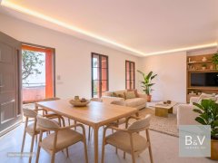 Exceptional 3-Bedroom Garden Apartment with Panoramic Sea Views — photo 2 of 7