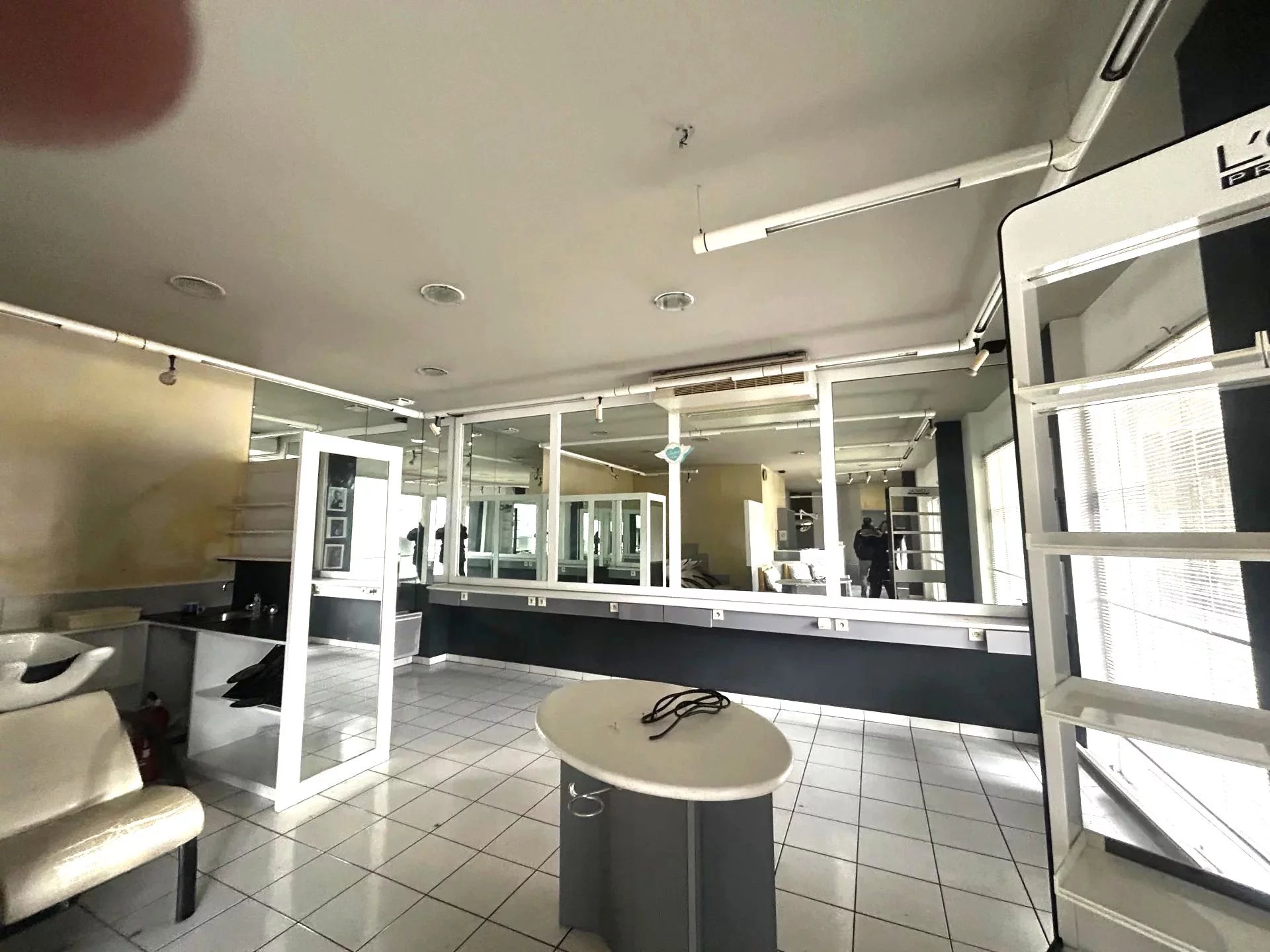 LOCAL COMMERCIAL EN CENTRE VILLE - Photo 3