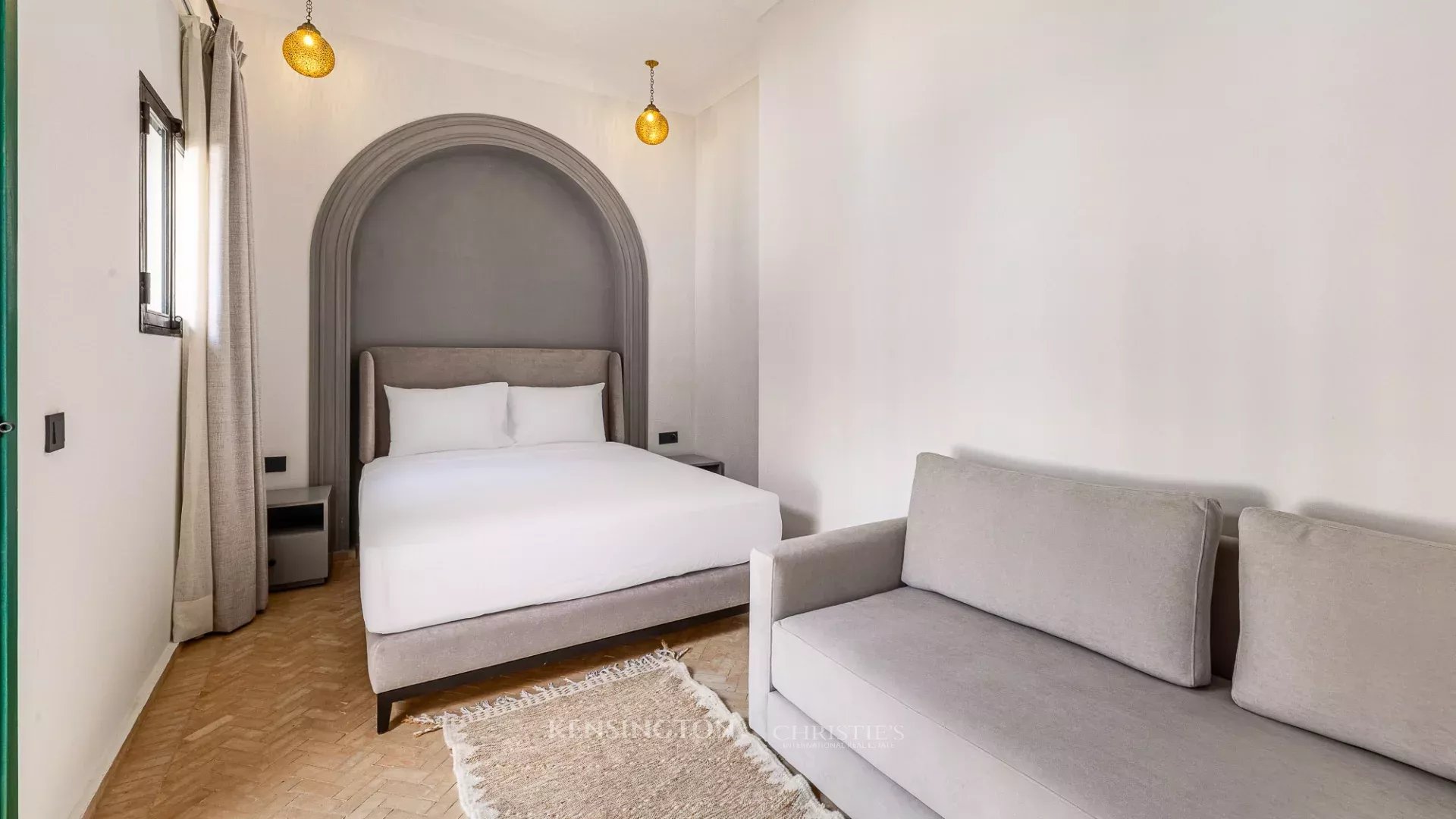 5 Bedroom Villa/Townhouse's Image 22
