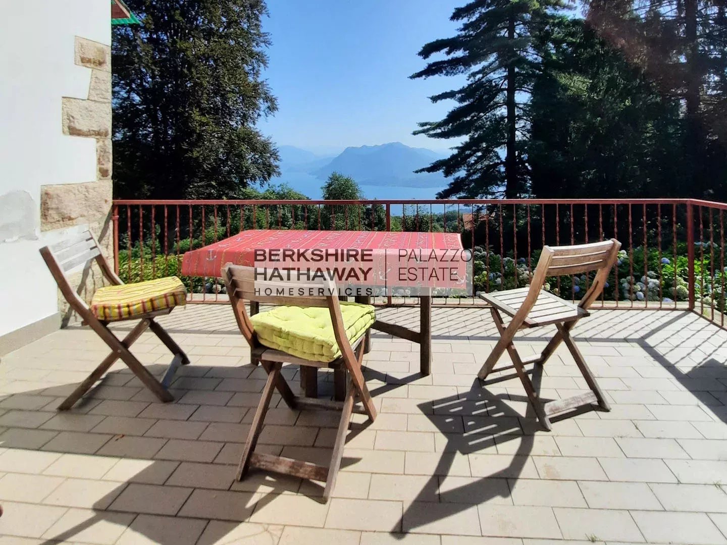 Villa in Stresa - Image 2