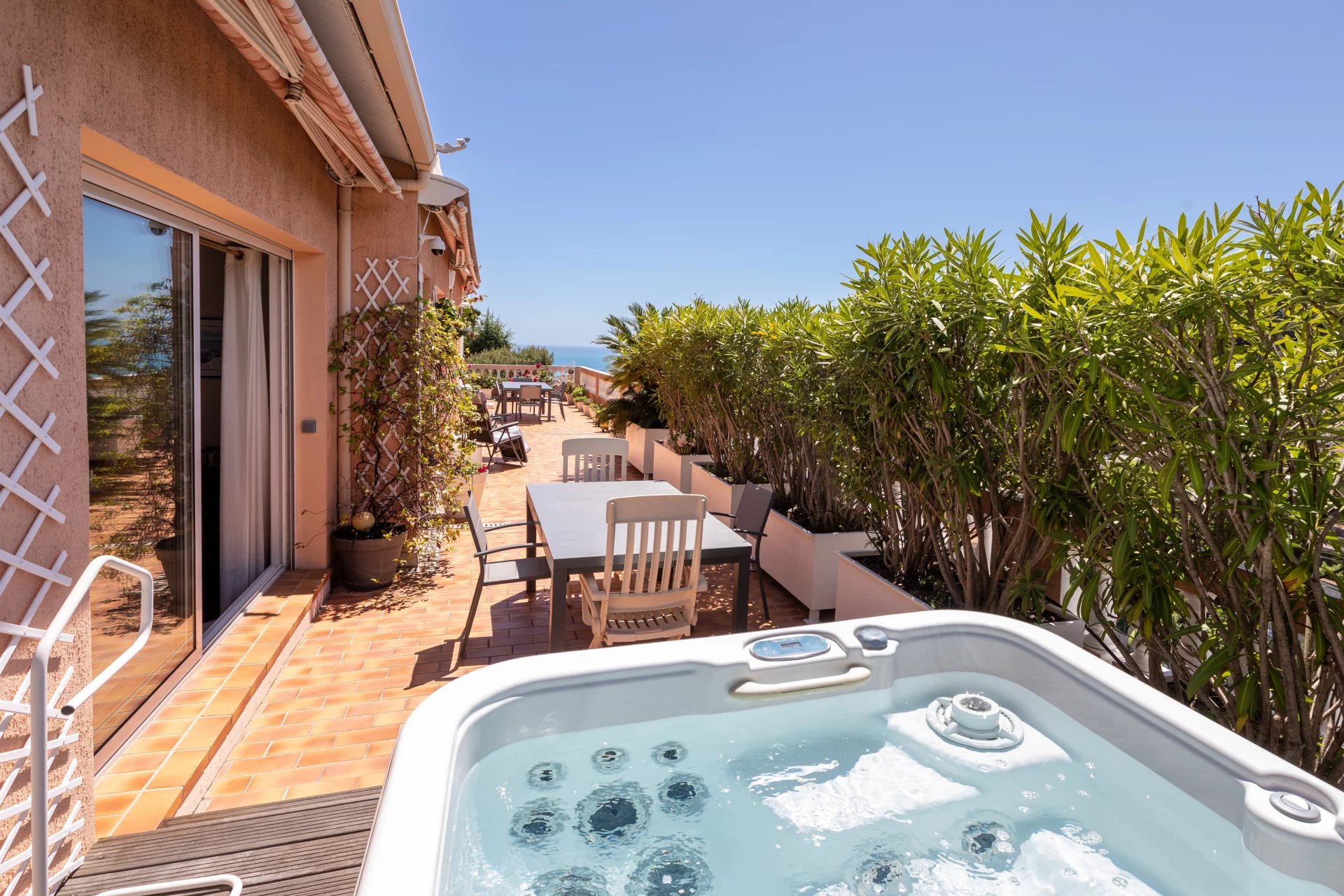 PENTHOUSE with panoramic sea view