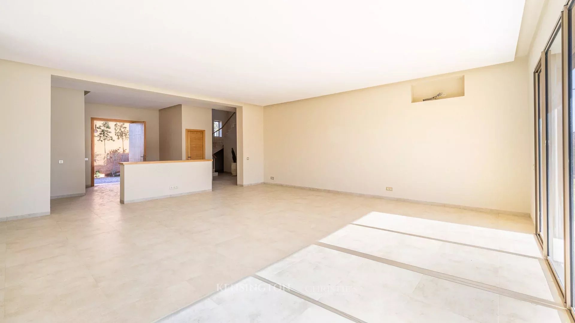 4 Bedroom Villa/Townhouse's Image 4